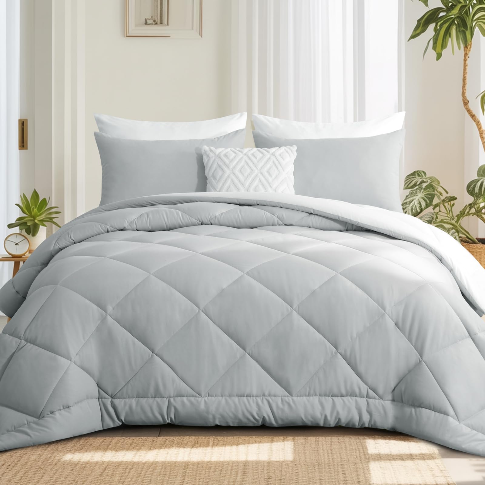 RUIKASI Coverless Duvet Double 10.5 Tog - Reversible Comforter with 2 Pillowcases, 200x200cm Quilt Lightweight and Warm All Season, Light Grey and White