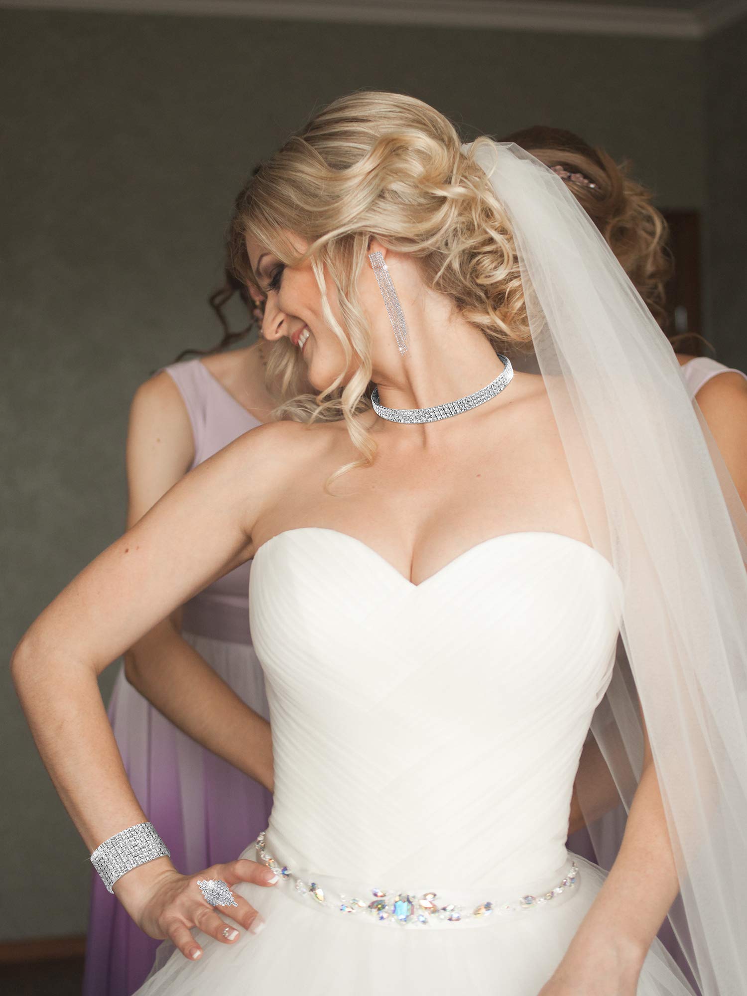 Hicarer 3 Pieces Women Rhinestone Jewelry Set Rhinestone Choker Bracelet Bangle Crystal Necklace Ring Earrings for Wedding