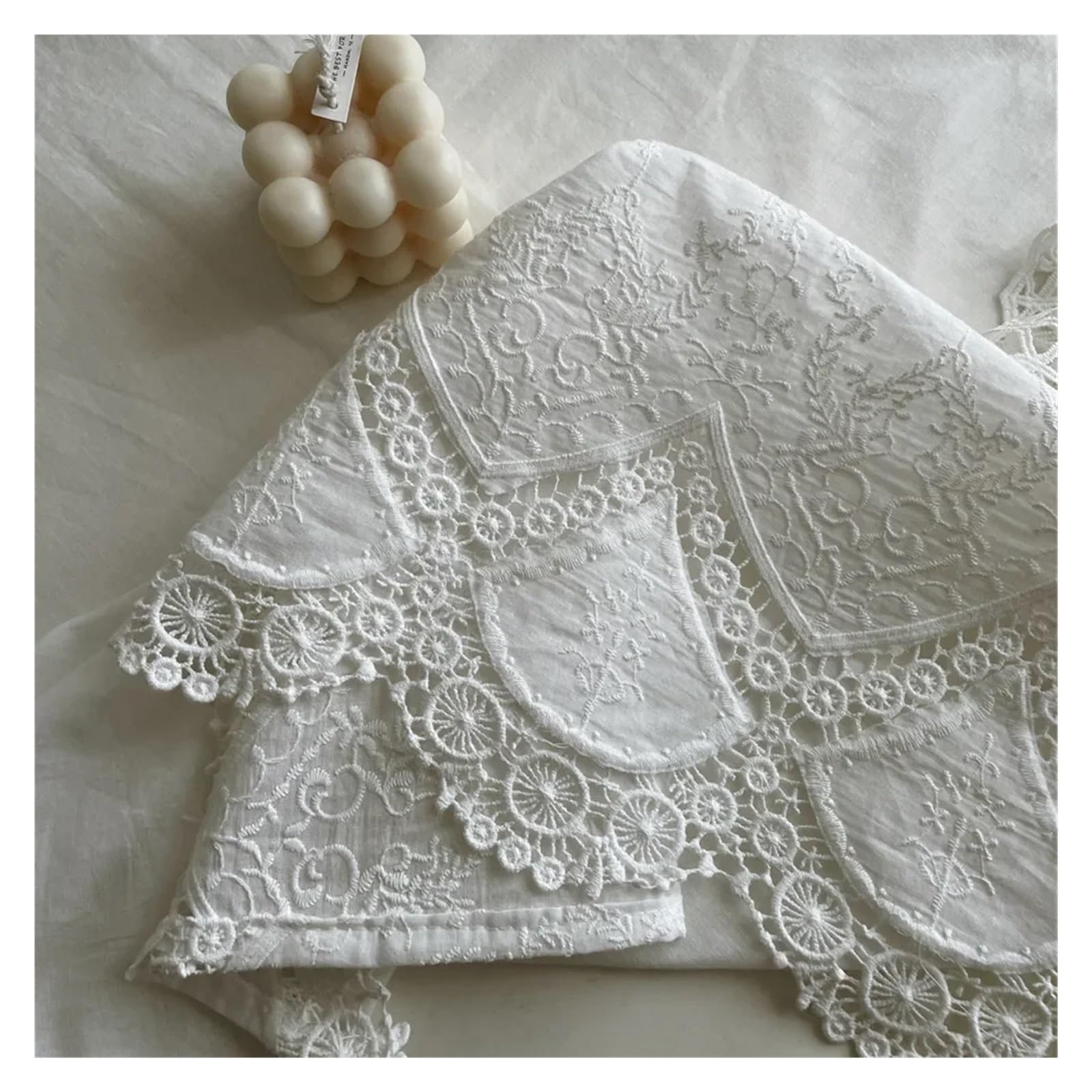 Mantel de Navidad White Lace Flower Embroidery Cotton Tablecloth Luxurious Table Cover For Wedding Party Decoration Feast Cloth(135x200cm)