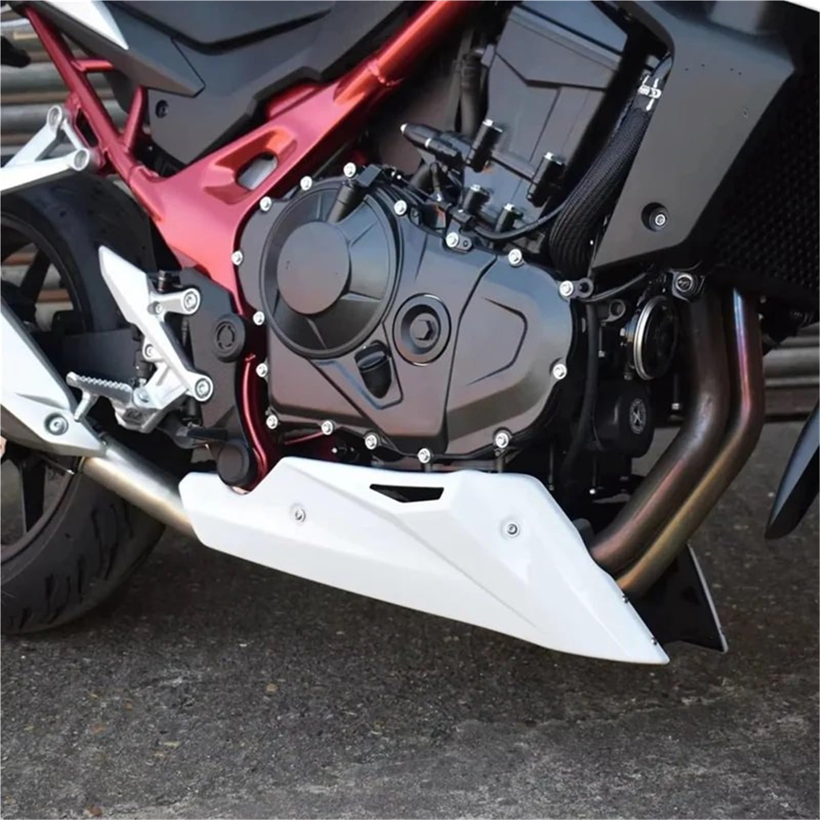 Front Bumper Splitter dachowy Osłona dolnej ramy silnika kompatybilna z modelem Pasuje do Honda CB750 Hornet 2023-2024