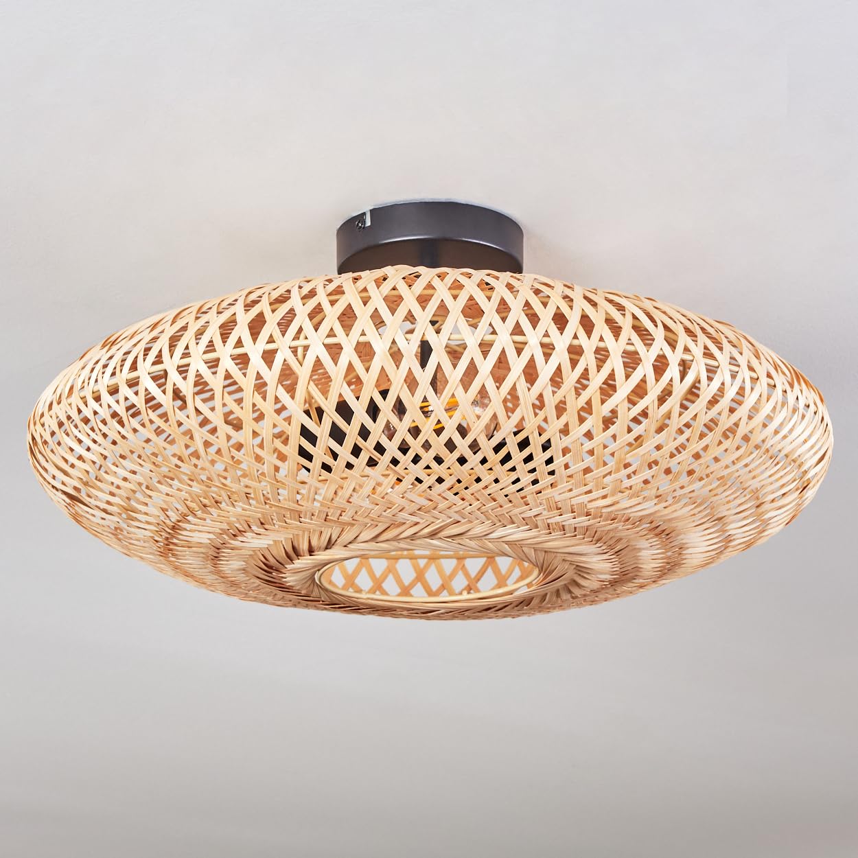 HOFSTEIN Deckenleuchte Boggsjo, Deckenlampe aus Metall/Bast in Schwarz/Naturfarben, runde Leuchte im Boho-Design (Ø 50 cm) mit tollem Lichteffekt, E27, Esszimmer, Wohnzimmer, Schlafzimmer, Küche
