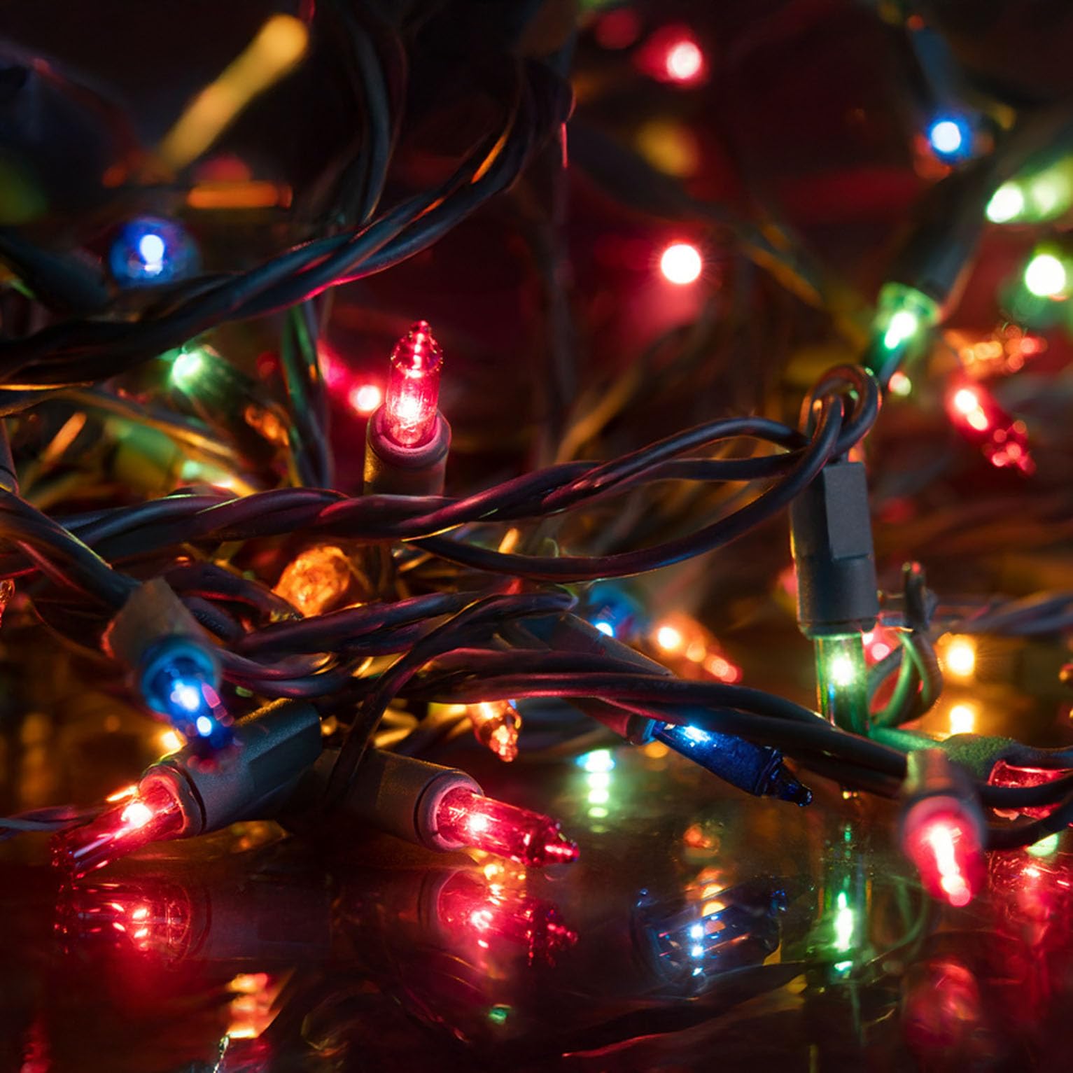 Uno Scherzo Grafico Di Una Serie Di Luci Fiabesche Dellalbero Di Natale Con Lettere In