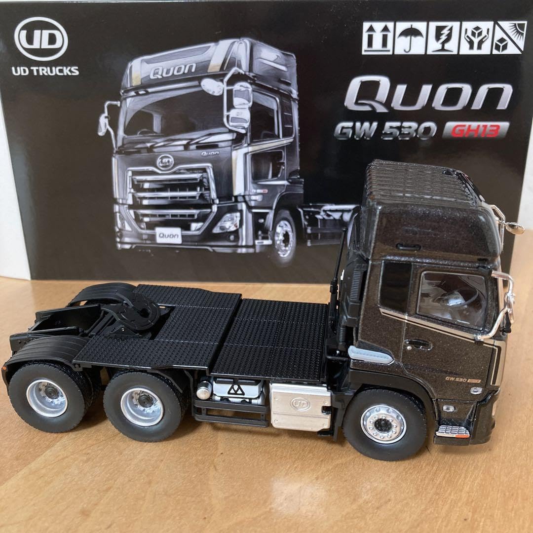 京商 UDトラックスクオン 1/43 トラクターヘッド - おもちゃ