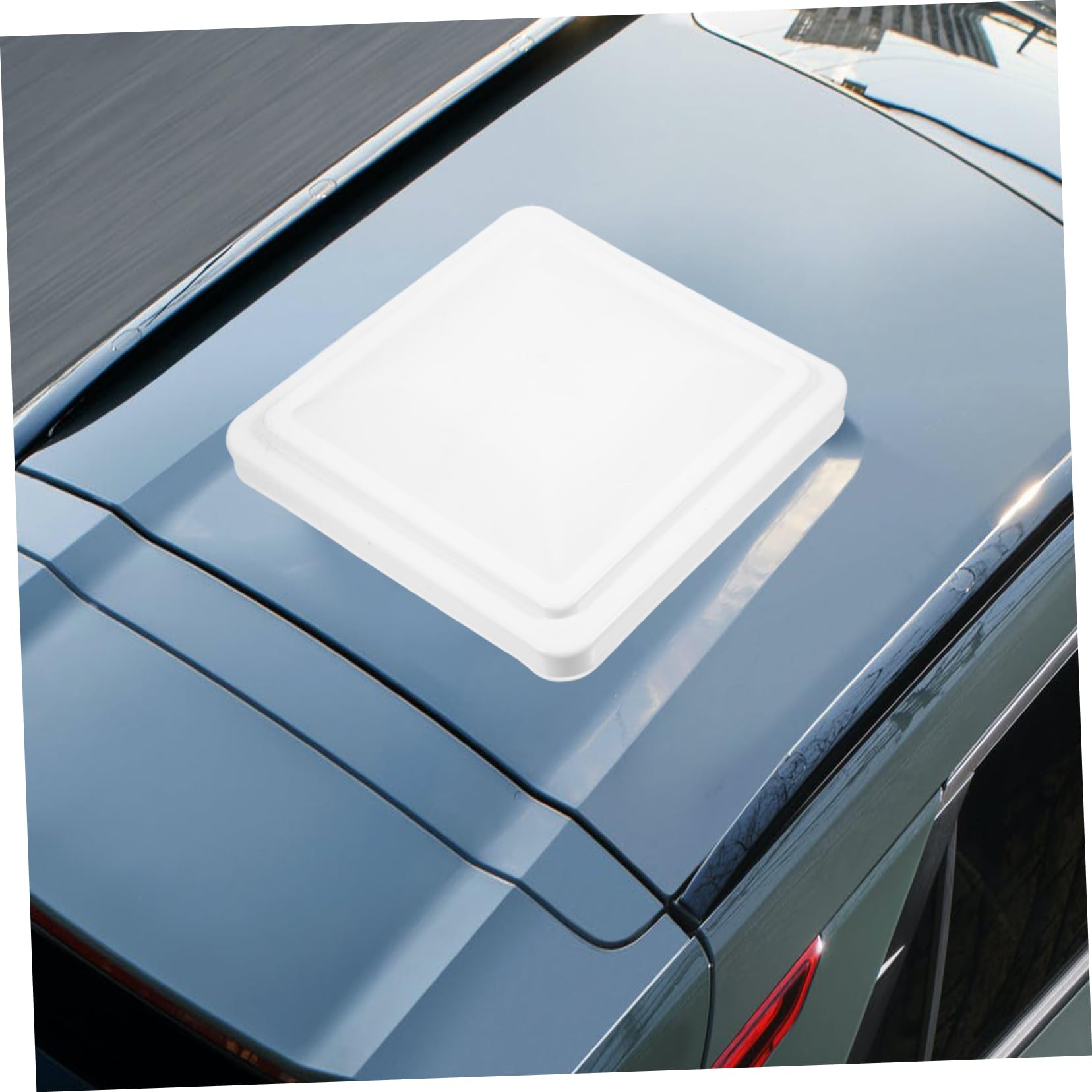 Copertura da 14x14 Pollici in Plastica per Ventilazione Camper Bianca Design Moderno e Funzionale e Funzionale Isolamento Termico Efficiente per Tetto e Bagno del Camper