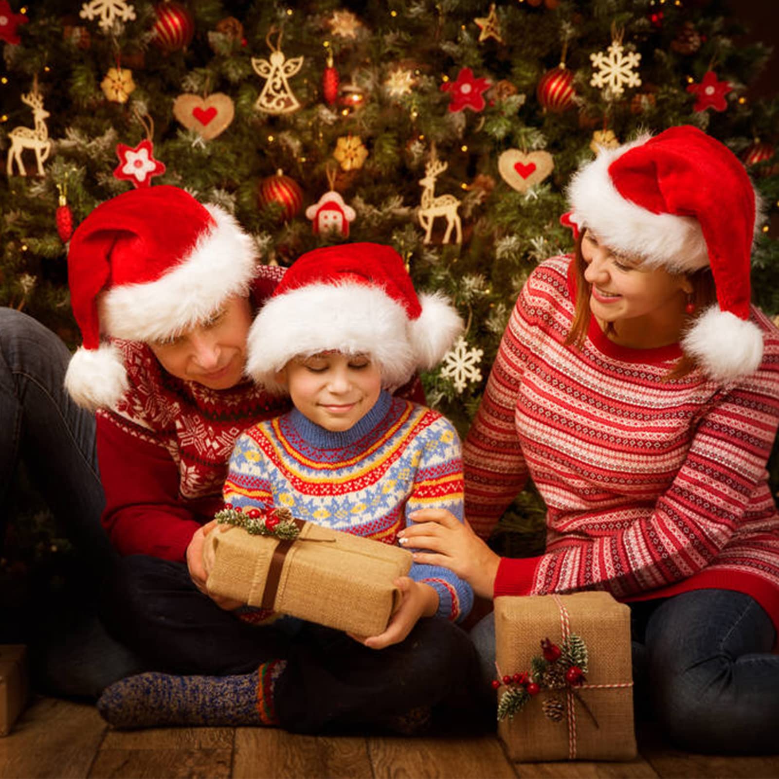 6 Packungen Weihnachtsmützen, Weihnachtsmannmützen für Erwachsene, Plüsch-Weihnachtsmützen für Neujahrsferien, Unisex, Erwachsenengröße