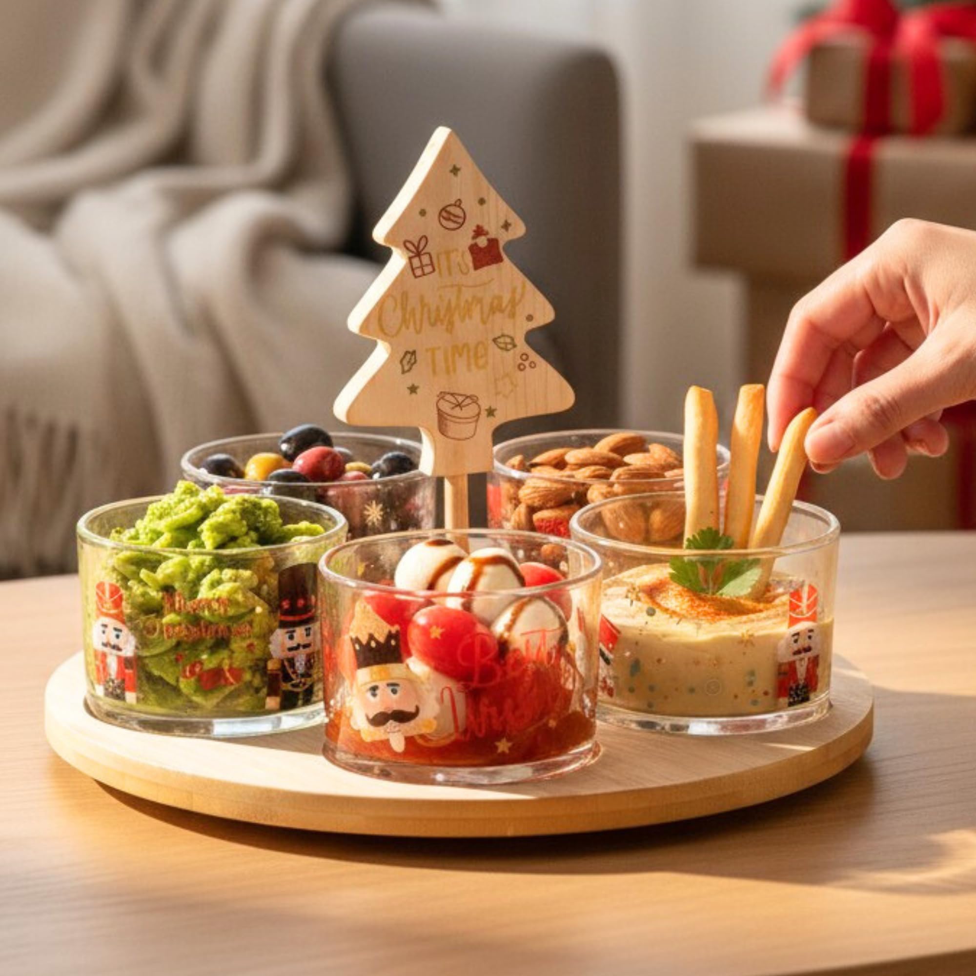 Plat Apéritif de Noël avec 5 Verres Décoratifs et Sapin en Bois – Set Apéritif Chic Motif Casse-Noisette – Vaisselle de Noël - Service Apéro Festif et Idée Cadeau
