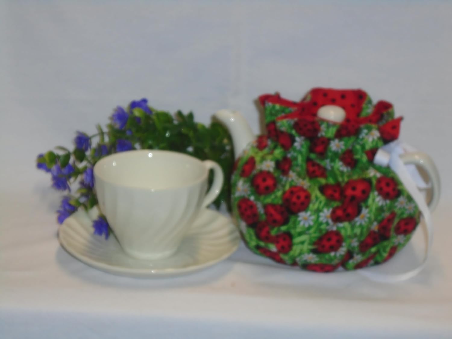 Pretty Lady Bugs & Daisies Reversible Tea Pot Cozy
