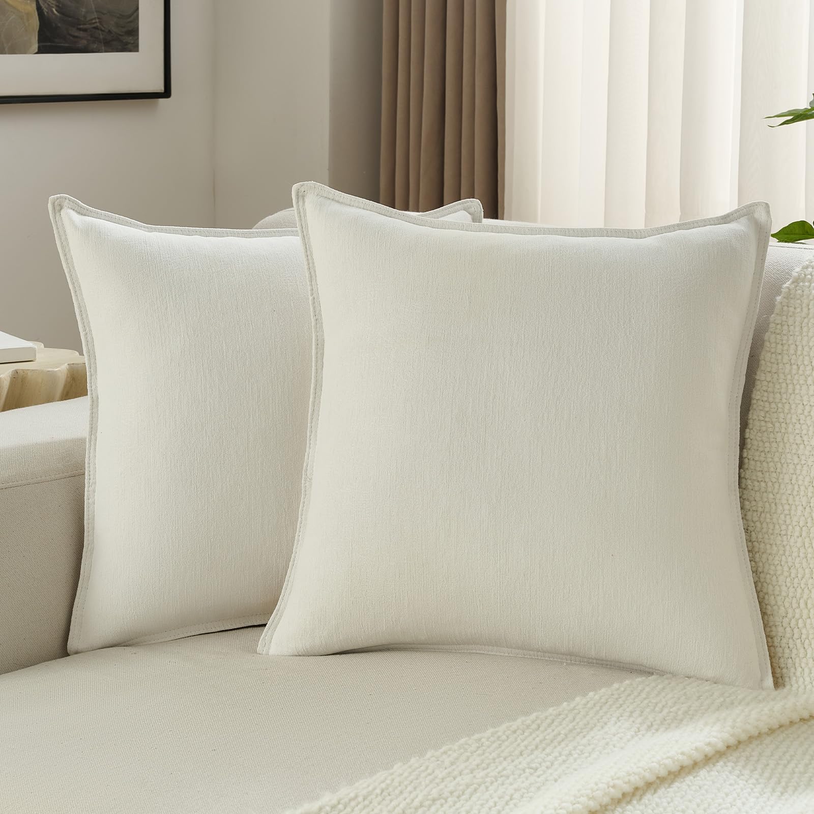FUTEI Set of 2 Soft Chenille 45x45 cm Cushion Covers Edges Stitched Piped Scatter Pillow Covers 45 x 45 cm Modern Farmhouse Accent for Sofa Bedroom Living Room, Cream White