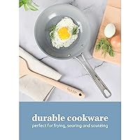 Vista 4 de Sur La Table Kitchen Essentials - Sartén de 8 pulgadas, sin PFA, de cerámica, de titanio, antiadherente, de aluminio forjado, color verde