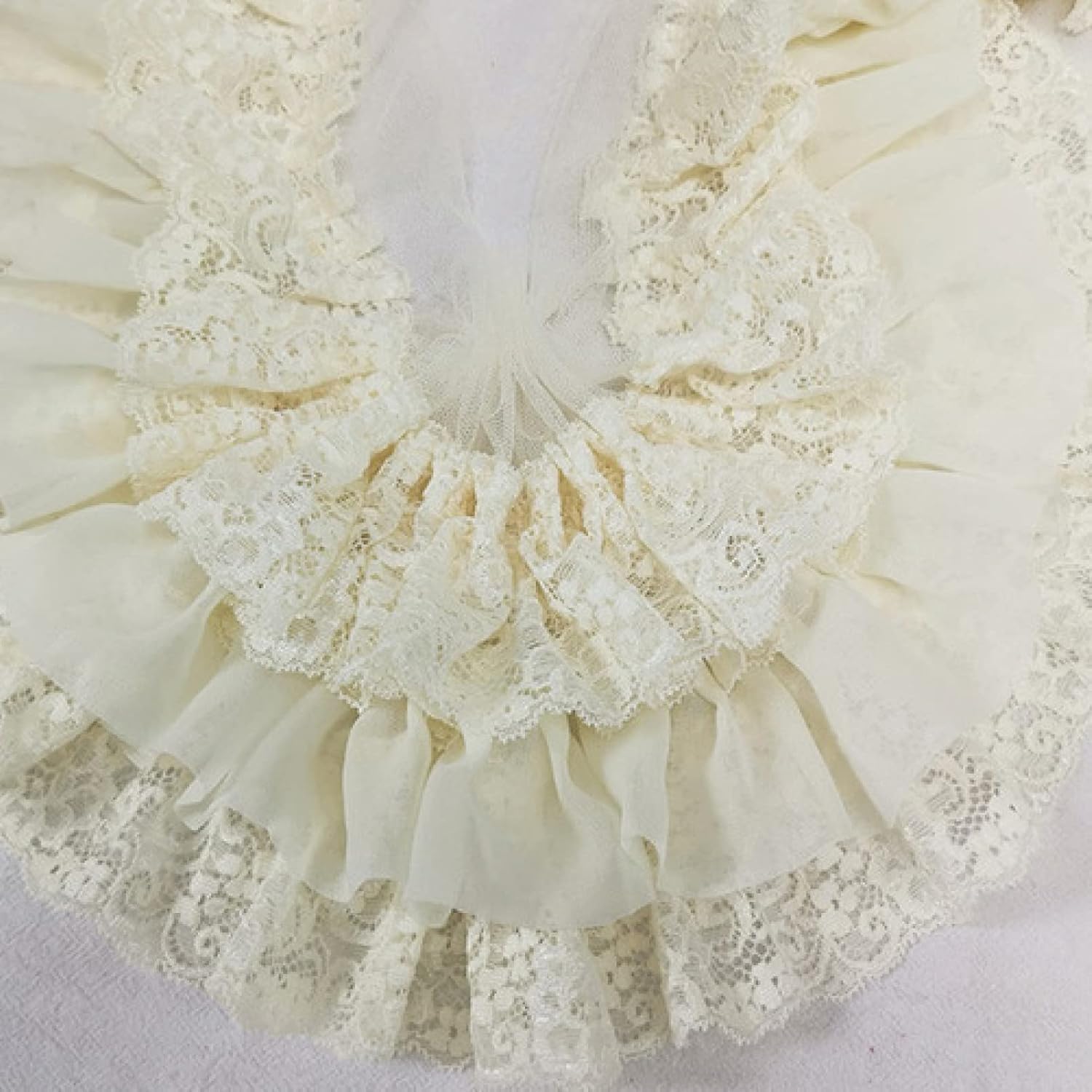 Spitzenborte 3-lagig Plissee Chiffon Spitze Rüschenborte Stickerei Band DIY Vorhänge Kleidung Nähen Patchwork Deko Zubehör (Rot) (Reis)