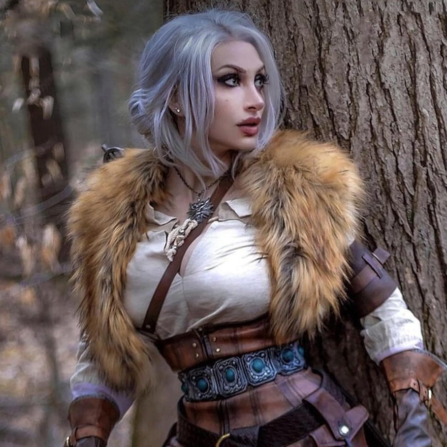 L'VOW Viking Fur Collar Faux Fur Shawl Shoulder Fur Wrap Scarf Women Halloween Barbarian Cosplay Costume Accessory - Image 3