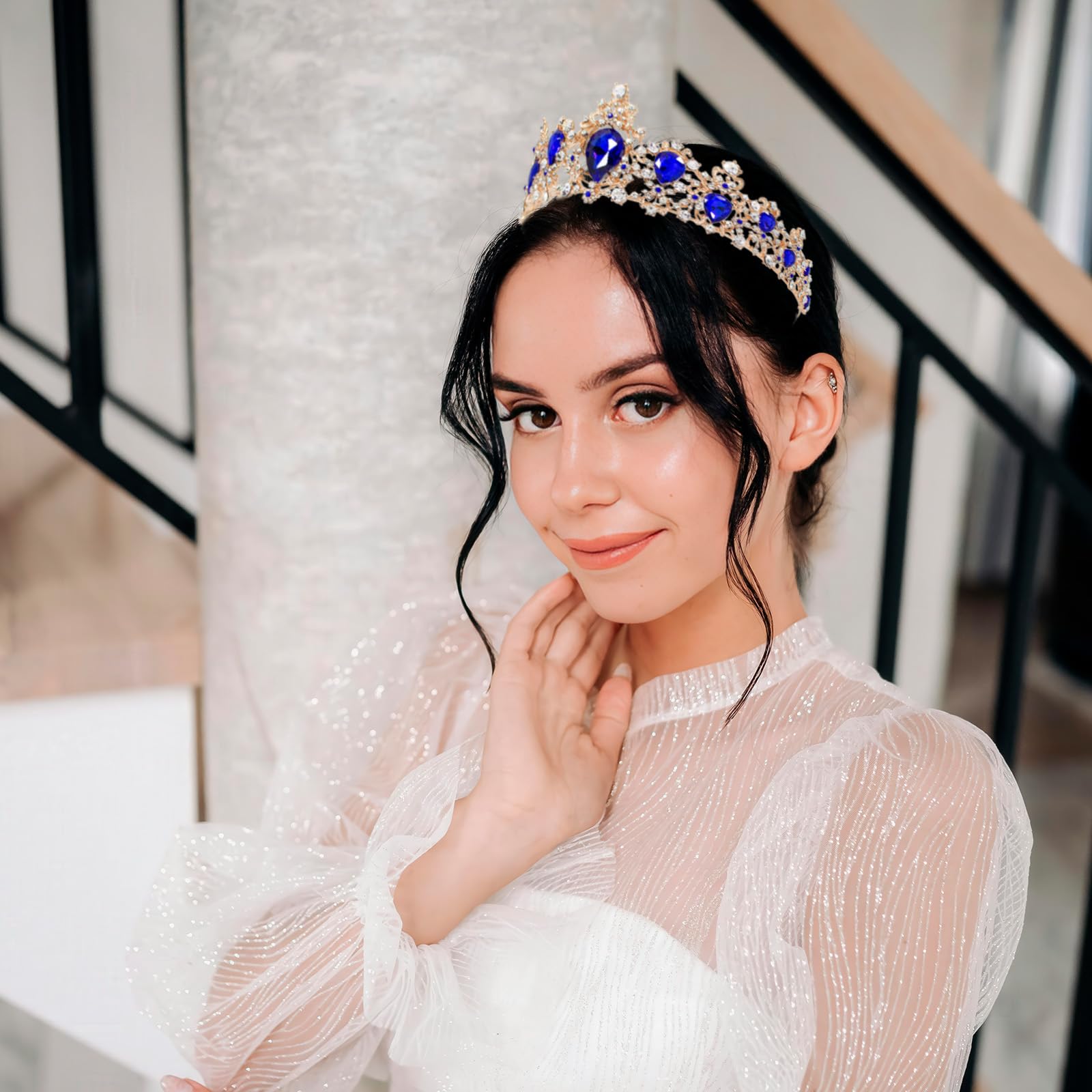 Custom Royal Headpieces The Greatest Royal Tiaras in History | Vogue main image 3