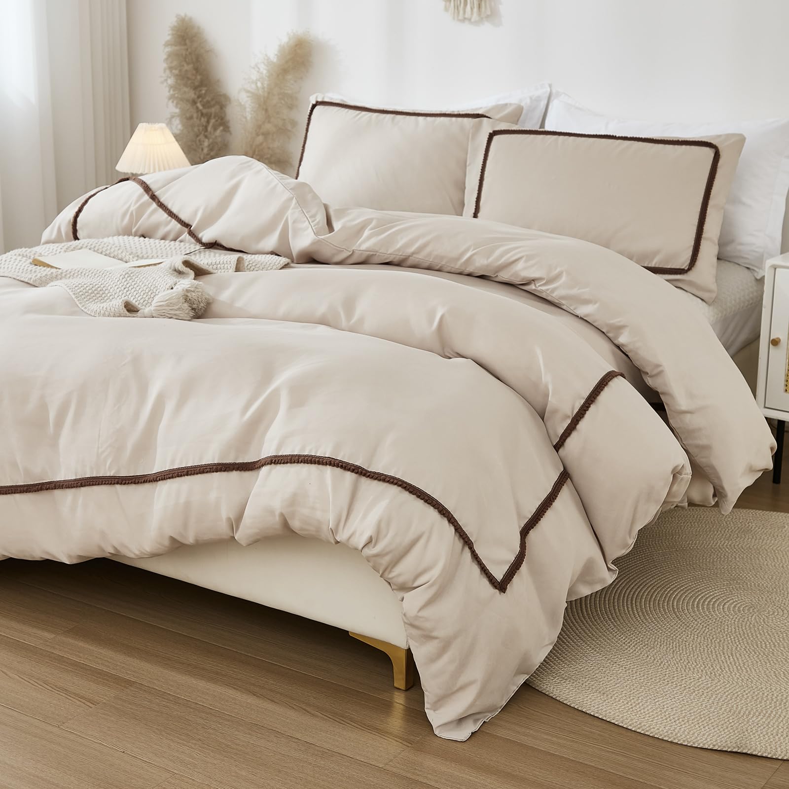 Herside Soft Microfibre Taupe Bedding Set Brown Ball Pom Duvet Cover Set Double Size Vintage Rustic Pom Duvet Cover Set Reversible Bedding with 2 Taupe Pillowcases for Adult Girls - Image 4
