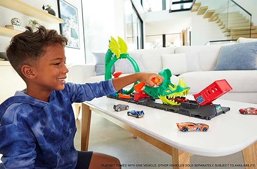 Miniatura 2 de Hot Wheels City Dragon Drive Firefight Derrota al dragón con acrobacias se conecta a otros juegos incluye 1 auto de juguete Hot Wheels para niños de