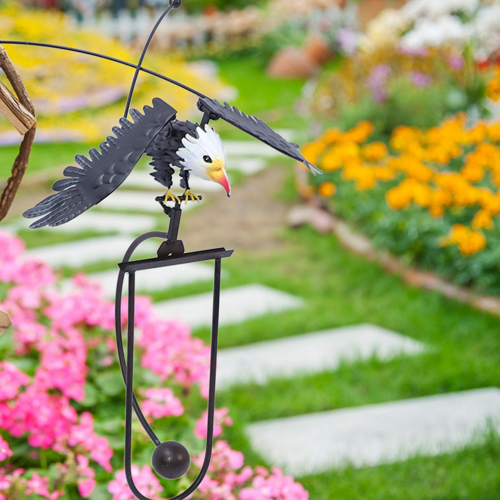 Bald Eagle Garden Stake, 3D Wind Rocker Flying Bird Rzeźba Metalowa Ornament dla Ogrodów Patio