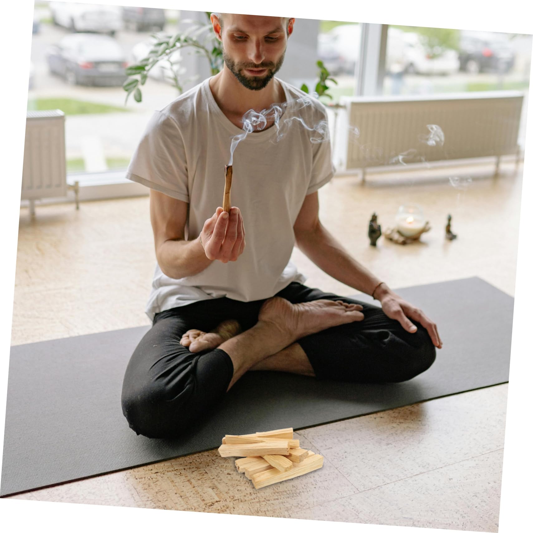 PLAFOPE Varillas de Incienso Natural Palo Santo de Madera, Purificación Energética y Aroma Intenso, para Yoga y Prácticas Espirituales, 100g