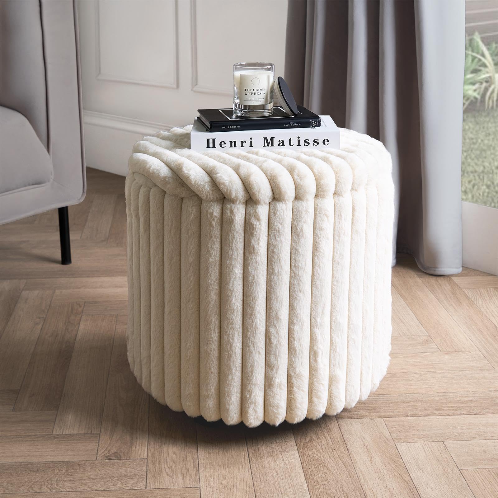 OHS Round Storage Ottoman Box, Decorative Fluffy Ribbed Ottoman with Lid Space Saving Organising Box for Living Room Bedroom Footrest with Hidden Storage, Cream
