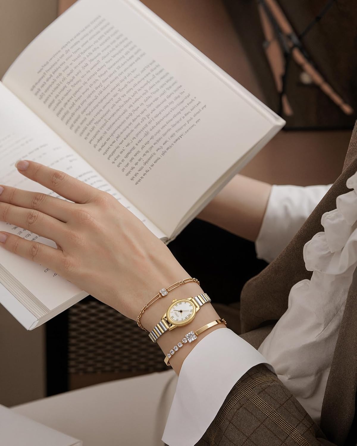 CIVO Small Gold Watches for Women: Vintage Roman Dial Analog Watch with Expansion Band - Dainty Ladies Watch with Small Wrists - Gifts for Mom Wife Anniversary Birthday