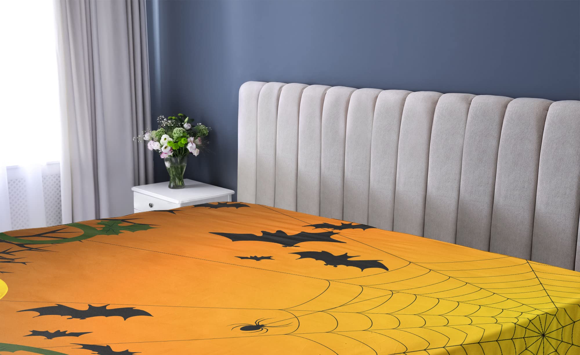 Ambesonne Halloween Fitted Sheet, Spooky Season Themed Composition of Pumpkins Leaves Trees and Bats, Bed Cover with All-Round Elastic Deep Pocket for Comfort, Full Size, Dark Green Orange Black