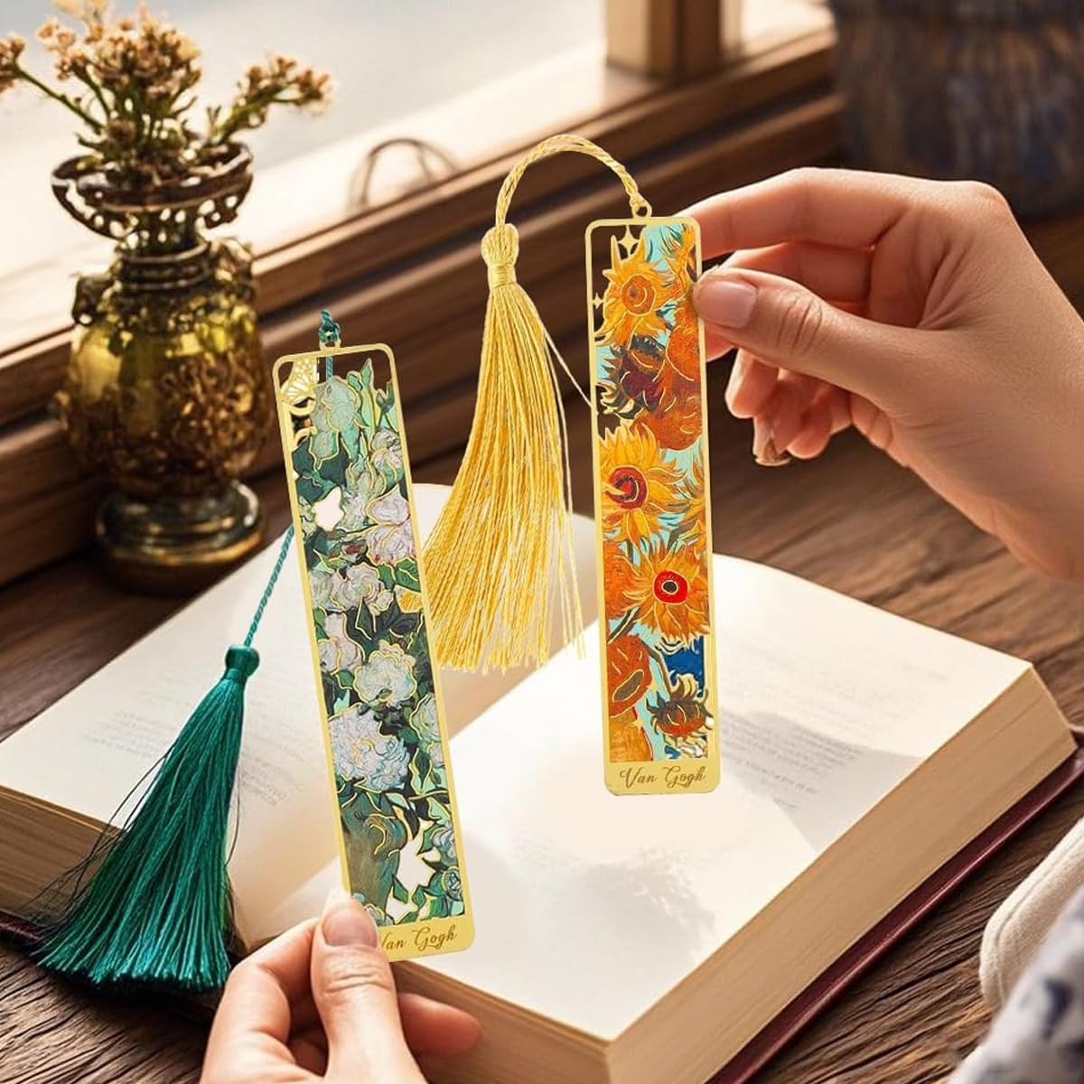OFIFO® Metal Bookmark Set of 4 with Tassel, Gold Hollow Van Gogh Design, Artistic Book Marker for Readers, Unique Gift for Book Lovers, Students, Men, Women, Kids. 3