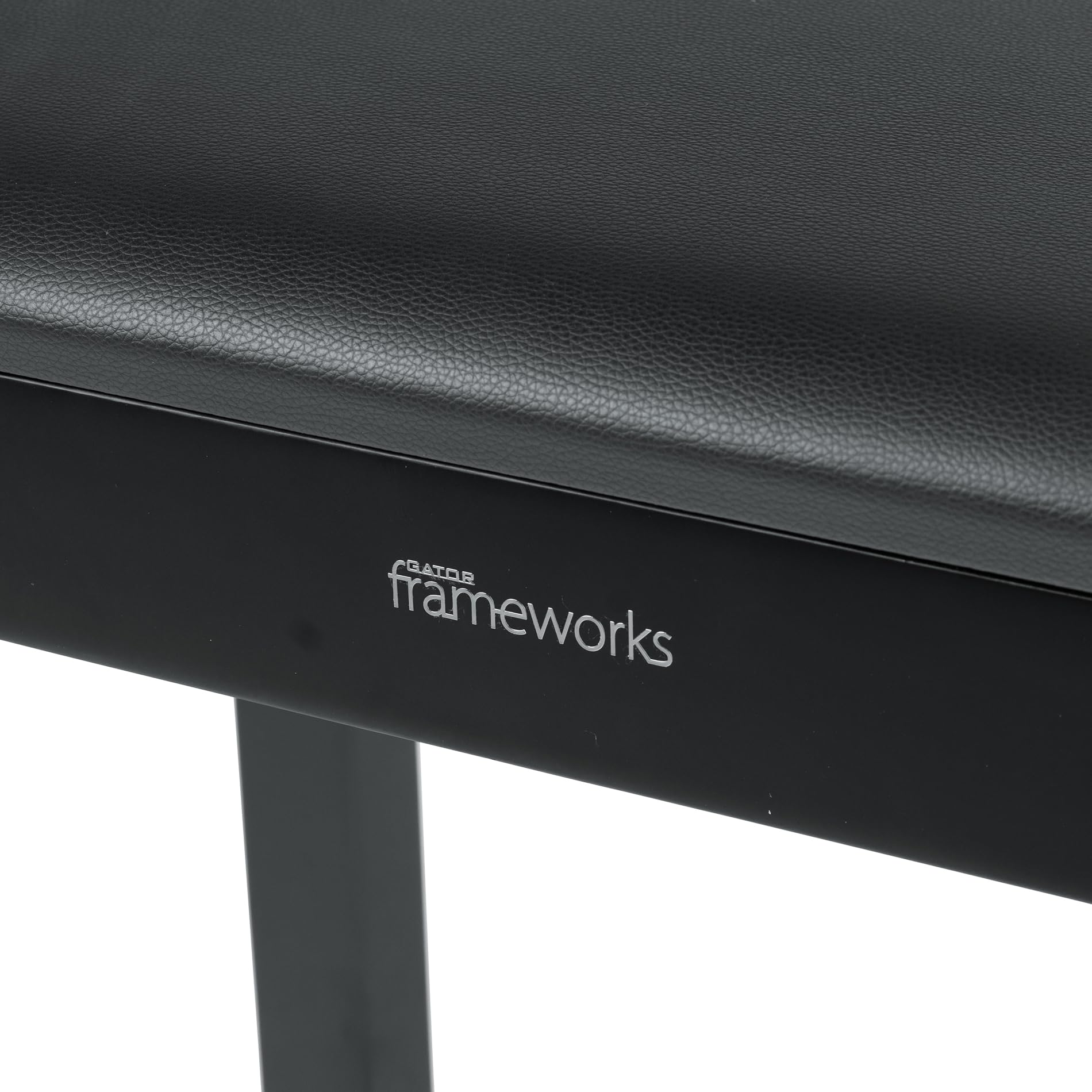 Gator Frameworks GFW-KEYBENCH-WDBKS Deluxe Klavierbank – Holzbank in Schwarz mit aufklappbarem Ablagefach, gepolsterte Sitzfläche, ideal für Piano, Keyboard, Studio & Bühne