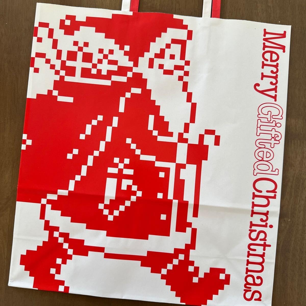 クリスマス柄 紙袋 大量175枚（7パック）持ち手付き｜業務用・イベント用 Amazon.co.jp: PLAZA プラザ クリスマス 紙袋 大サイズ 6枚 プレゼント