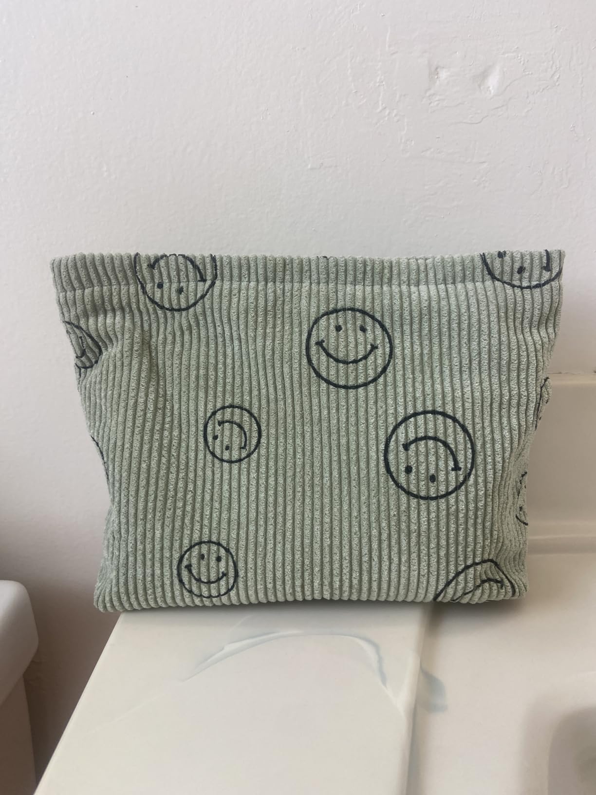 Gardsell Cosmetic Bags for Women - Corduroy Cosmetic Bag Aesthetic Women Handbags Purses Smile Dots Makeup Organizer Storage Makeup Bag Girls Case Bags (A-Beige) 3 Ounce