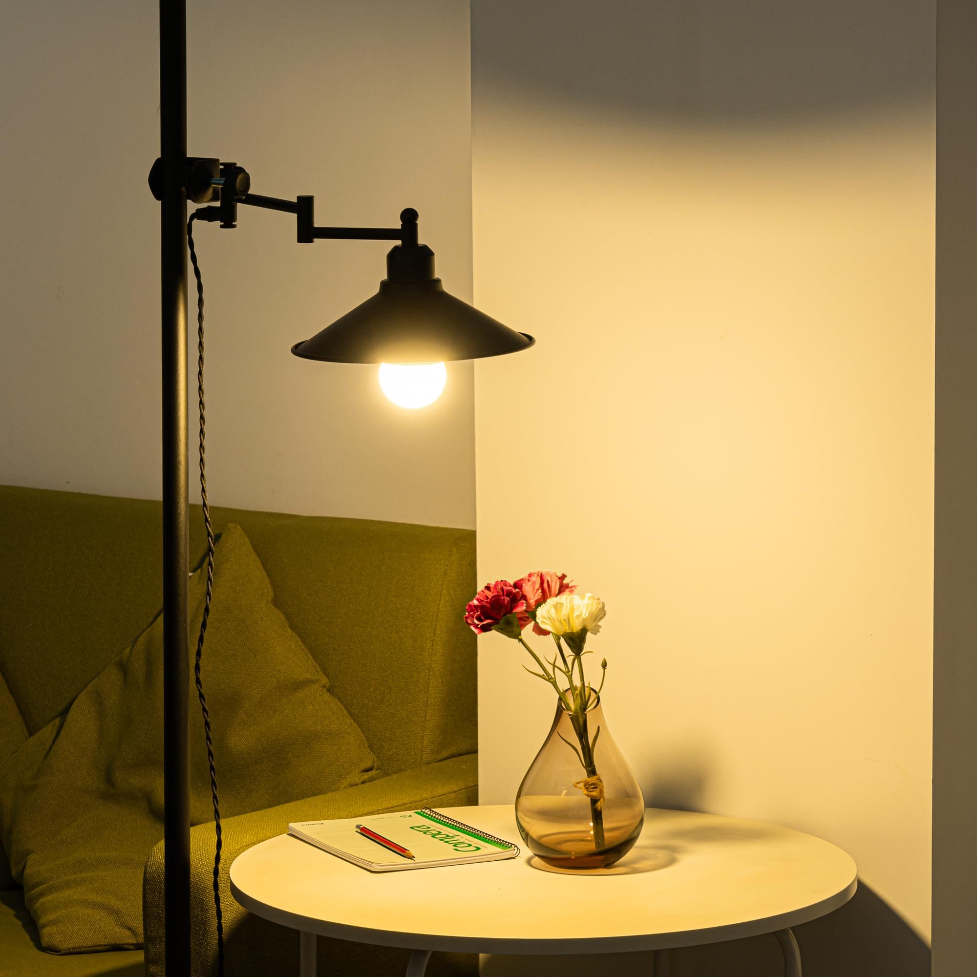 Schreibtischlampe mit Kabelschalter, Schwenkbar, Klemmlampe mit Schwenkarm und E27 Fassung für Bett und Schreibtisch, Klemmleuchte aus Metall in Schwarz,A1-YGJZBBD04