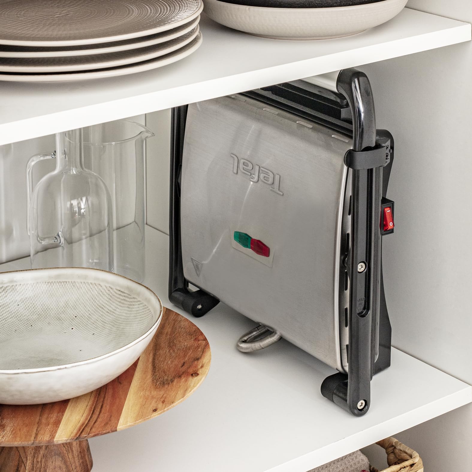 Tefal GC241D12 Grill carne e panini multifunzione, 2000 Watt da riporre in verticale, Nero/Argento