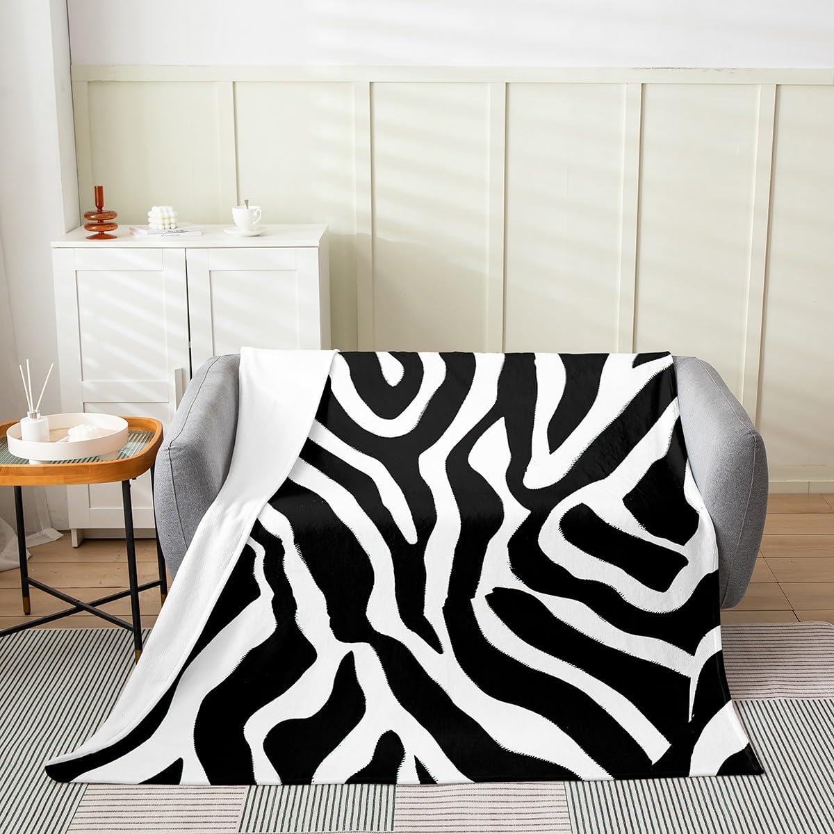 Feelyou Zebra Print Flannel Fleece Throw Blanket Twin 60"x80" Kids Zebra Fur Texture Pattern All Season Bed Blanket for Sofa Couch Black White Fuzzy Blanket Plush Blanket （No Real Fur）