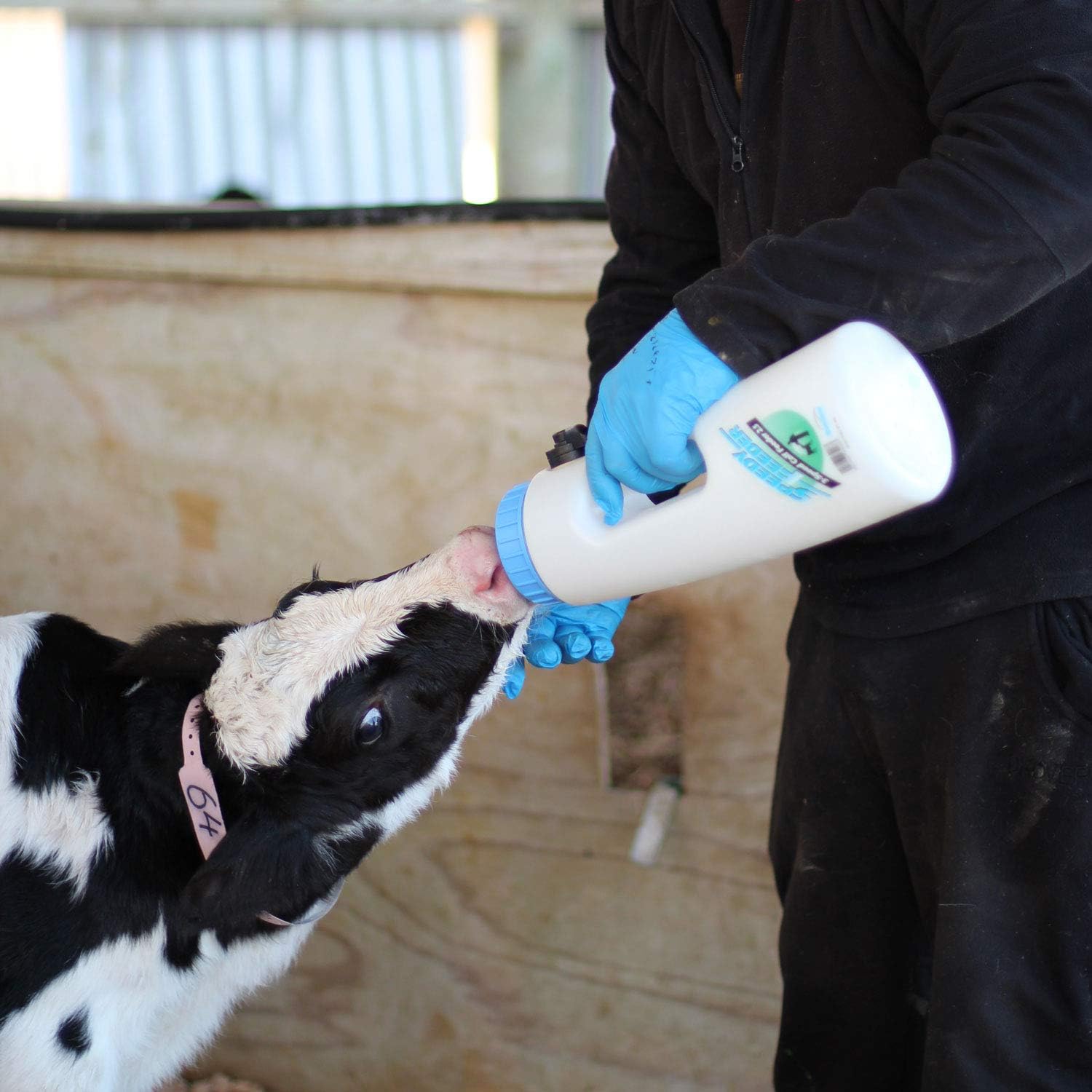 Calf Feeder | Speedy Feeder with 3 Speed Flow Adjustment | Helping Farmers Save Time and Reduce Waste | Easy to Use | New Zealand Made | 2.5 L