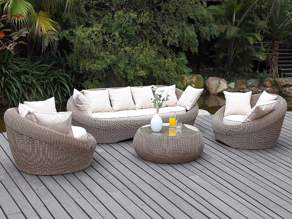 Vente-unique Tavolino da giardino in resina intrecciata Ecrù - WHITEHEAVEN