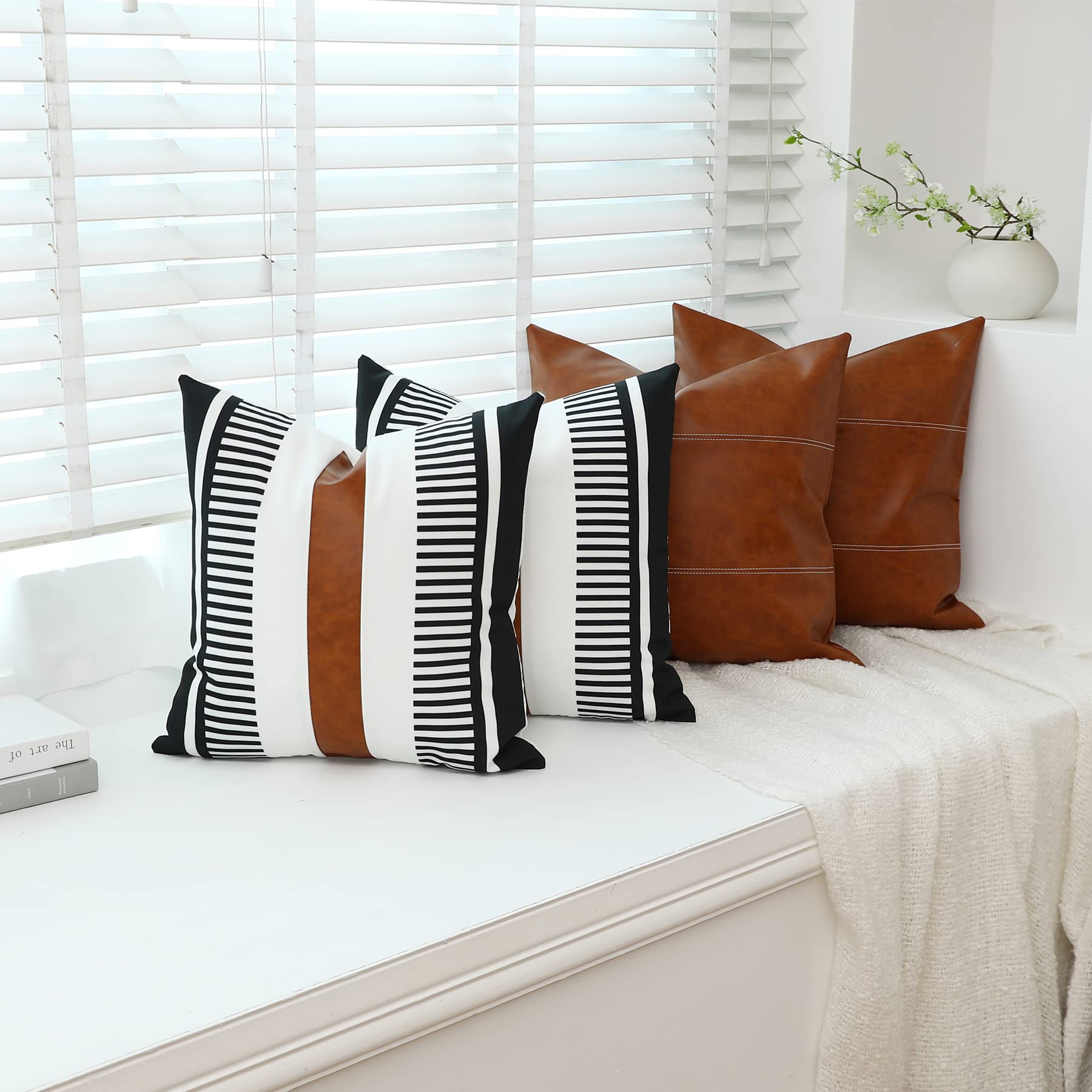 Set Di 2 Federe Per Cuscini In Finta Pelle – 45x45 Cm – Colore Nero – Impermeabili E Facili Da Pulire