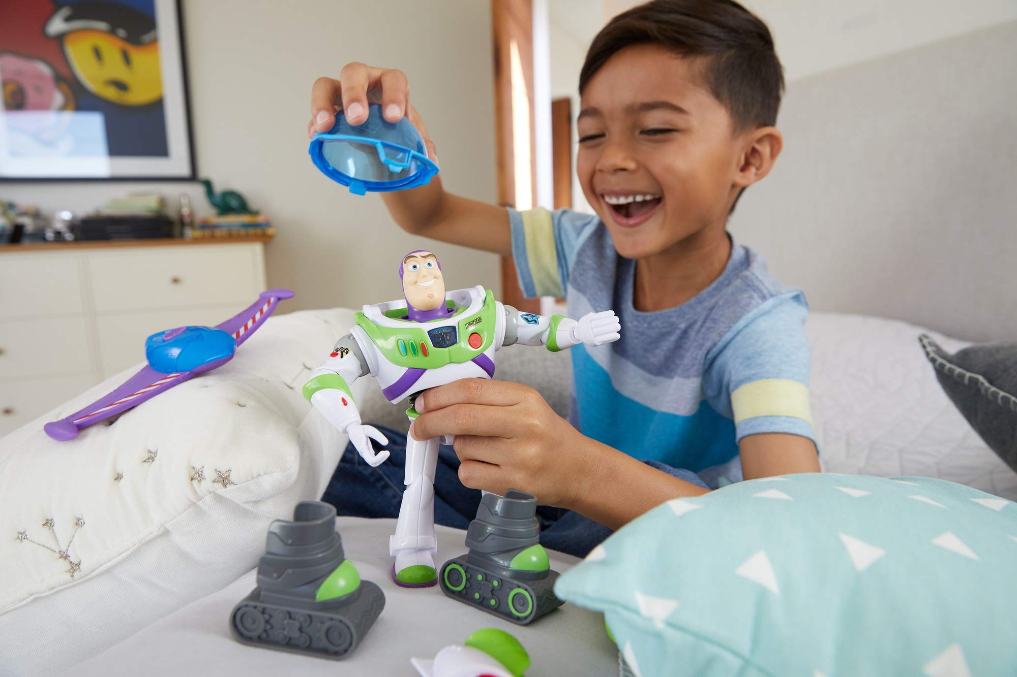 Disney Pixar Toy Story - Figura Decorativa, diseño de zumbido, con Accesorios, Sonidos y Luces, Juguete Infantil, GTV23