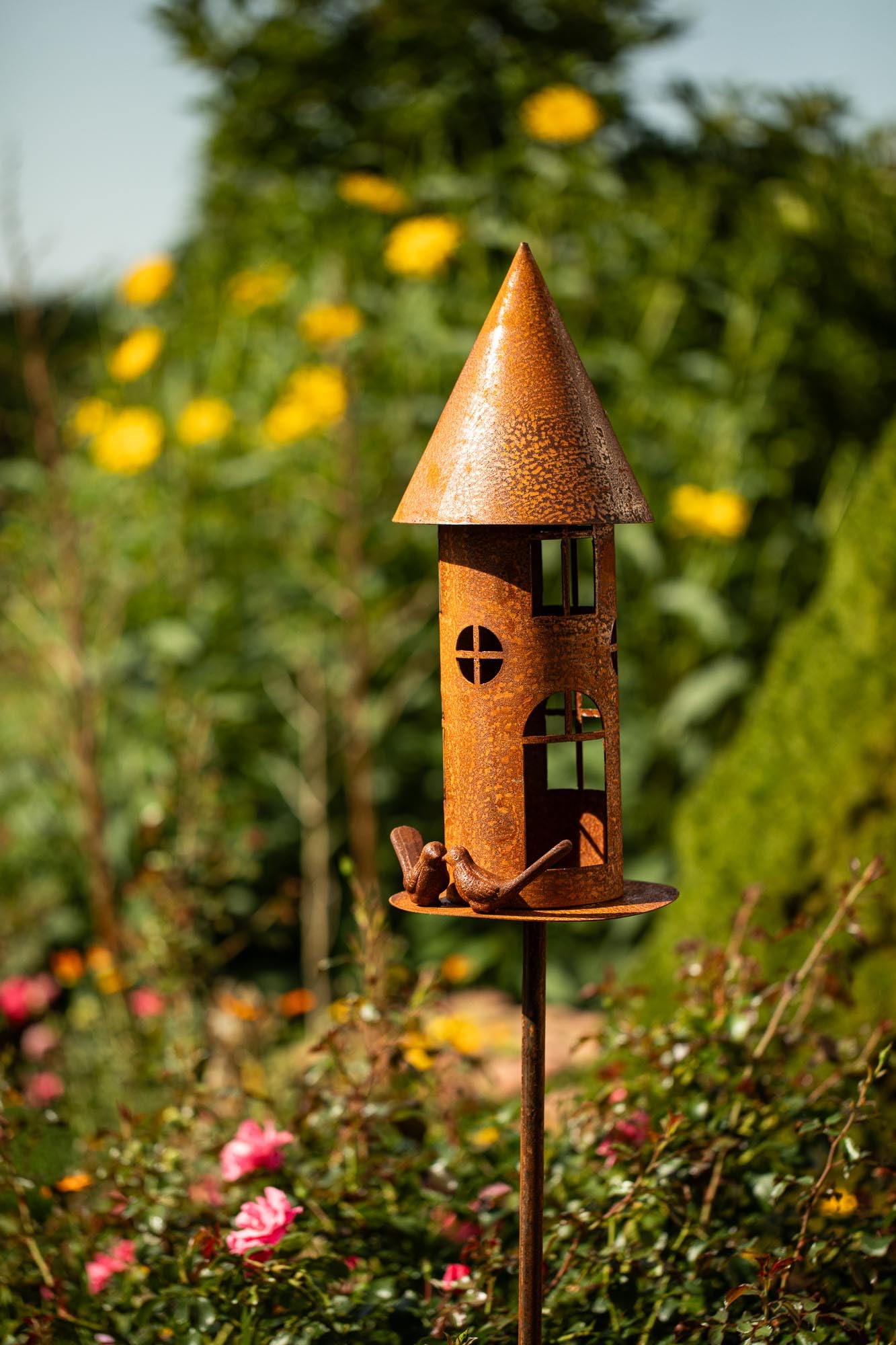 Edelrost Garten Deko Vogelhaus Gartendekoration Naturrost rostige Dekoration Gartenstecker Beetstecker Topfstecker Kerzenhalter Vogelfutterhaus Futterhaus mit Vögeln