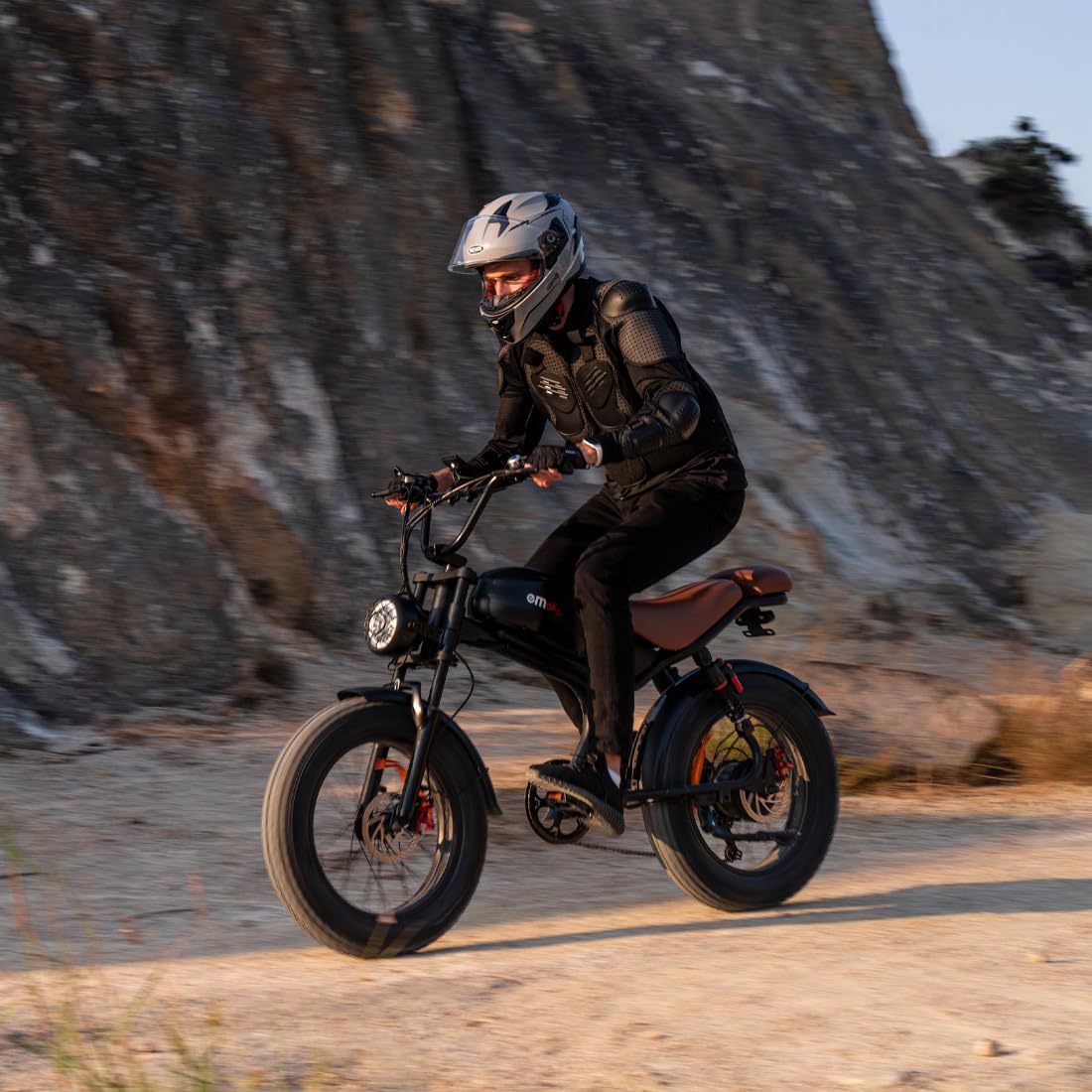 Kinsella Bicicleta eléctrica todoterreno C93 de 20 x 4,0 pulgadas, estilo motocicleta, potente motor de 250 W, 7 velocidades, 48 V 20 Ah, bicicleta eléctrica para adultos de larga autonomía.