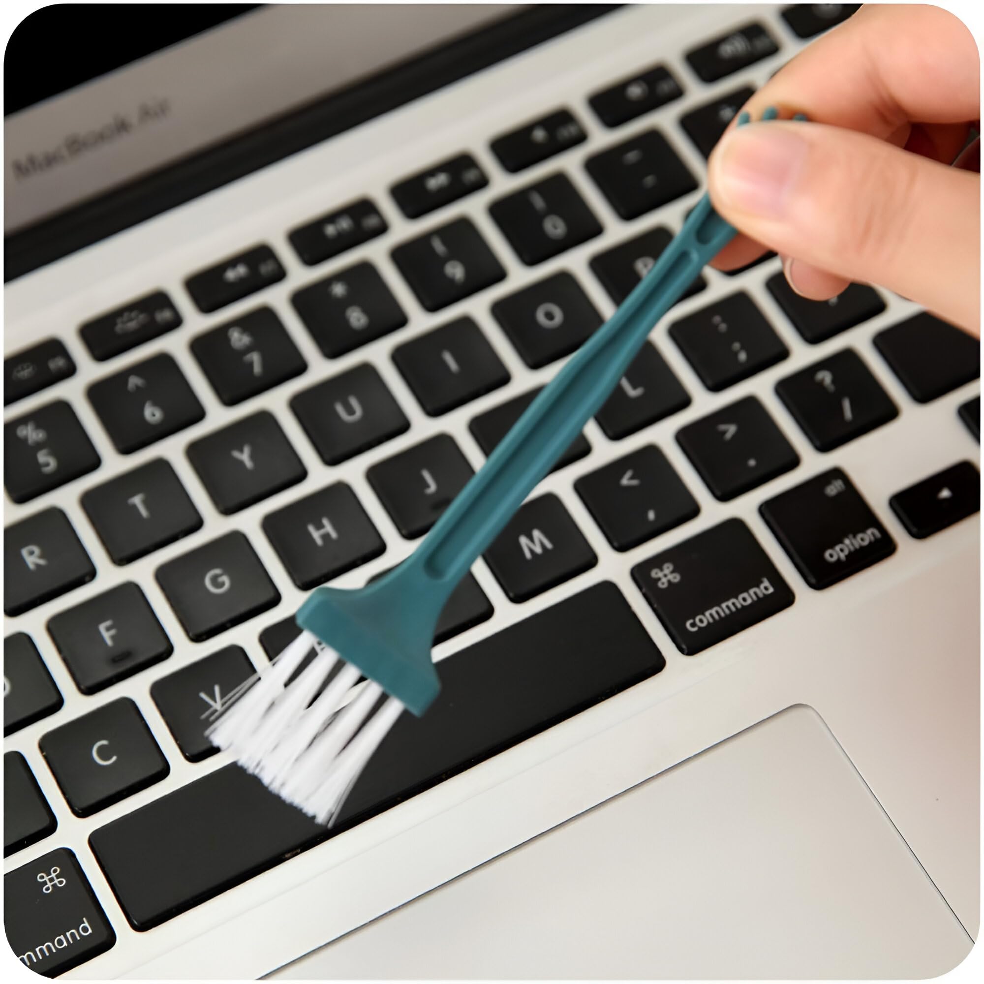 Upix 3 in 1 Screen Cleaning Kit with100ml Anti-Static Liquid Spray, Soft Brush & Microfiber Cloth for Smartphone, Laptop, Camera, Tablet, Binocular, Lens, TV Screen 4