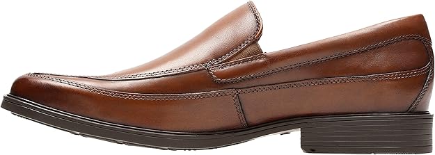 在庫一掃売り切りセール クラークス ビジネスシューズ 革靴 スリッポン