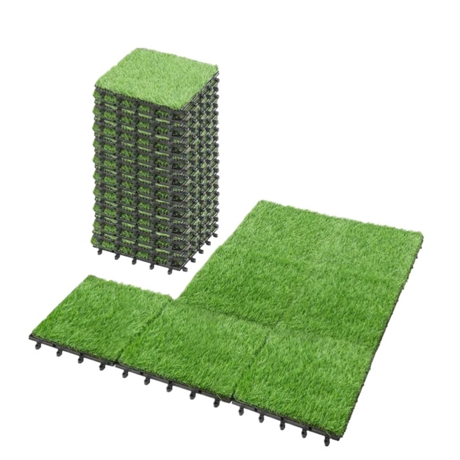 Gazon artificiel clipsable 27 pièces pour transformer un balcon gris en coin vert