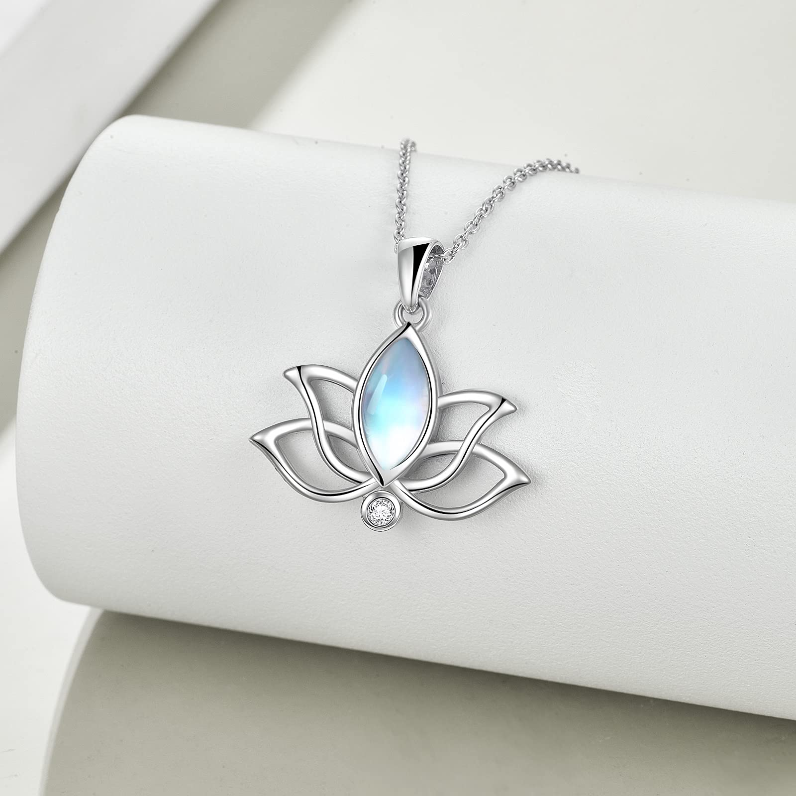 YFN Mondstein Halskette für Frauen Sterling Silber Lotus Blume Anhänger Halskette Schmuck Geschenke für Frauen Mädchen