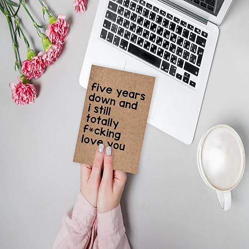 Miniatura 4 de Divertida tarjeta de 5 aniversario de regalo para pareja, esposo, esposa, linda aniversario de 5 años para ella él, aniversario travieso de 5 años