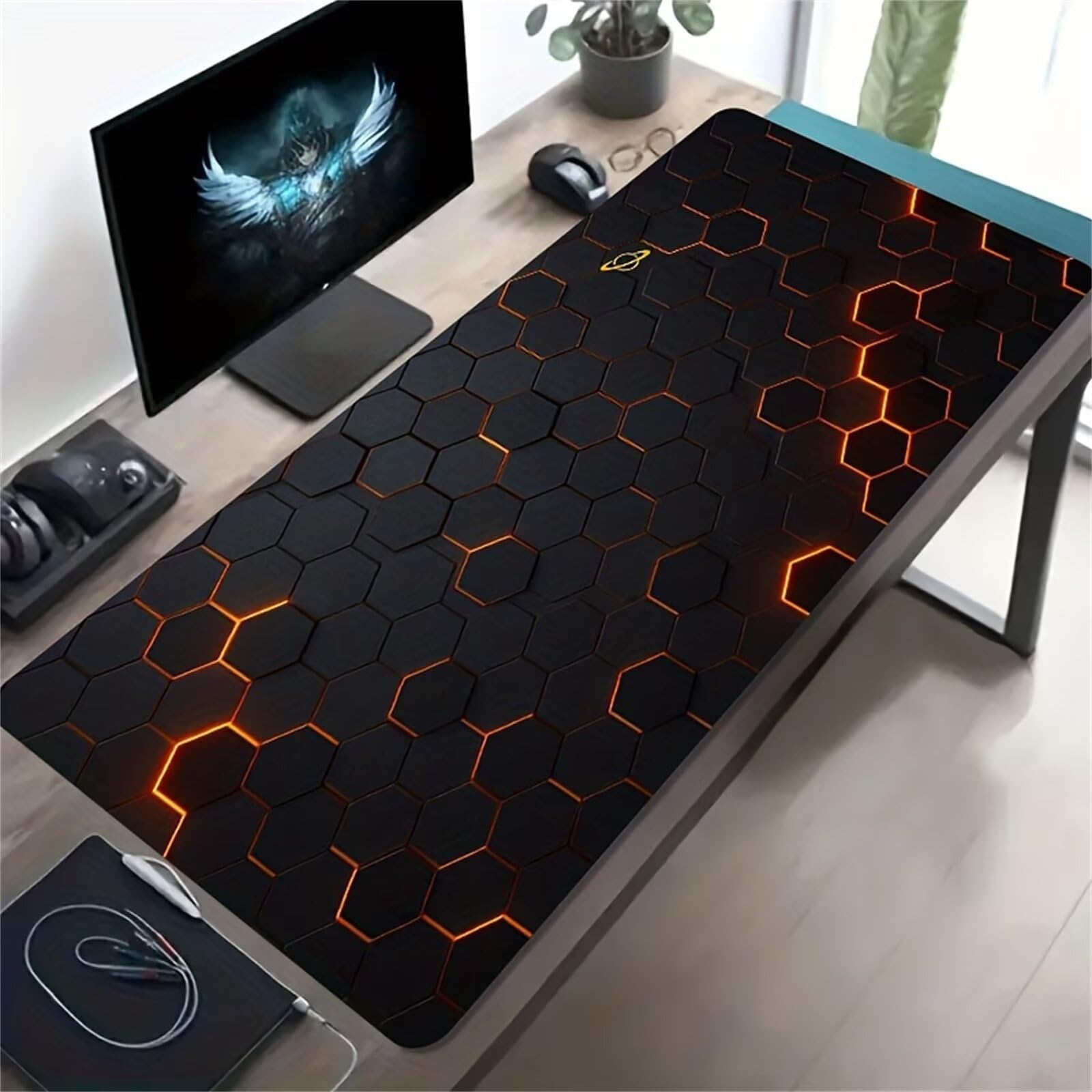 Tappetino Mouse Gaming XXL 1200x600x3 mm, Tappetino da Scrivania Grande, con Bordi Cuciti Rinforzati, Base in Gomma Antiscivolo, Tappetino per Tastiera Lavabile per PC e Laptop, Geometrico Nero Giallo