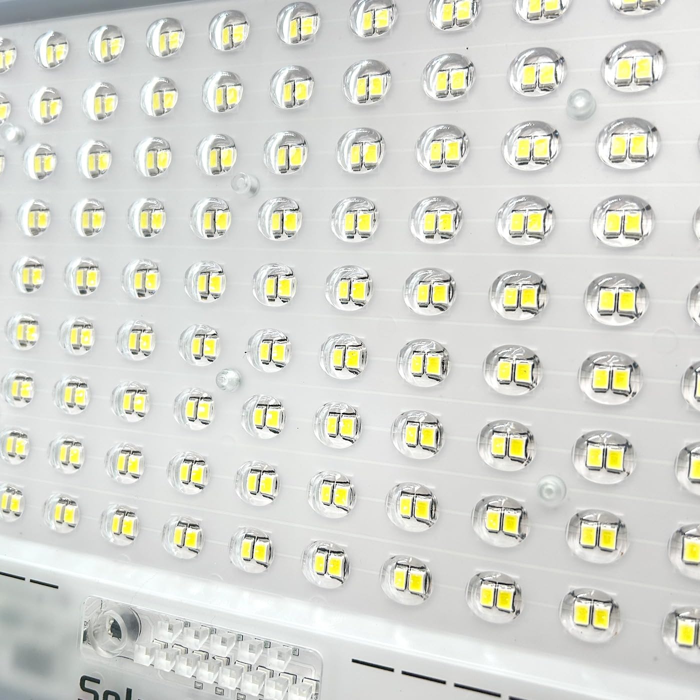 081 Store - 2 PEZZI faro led esterno con pannello solare 600w 6500k Bianco IP67 impermeabile pannello solare con telecomando