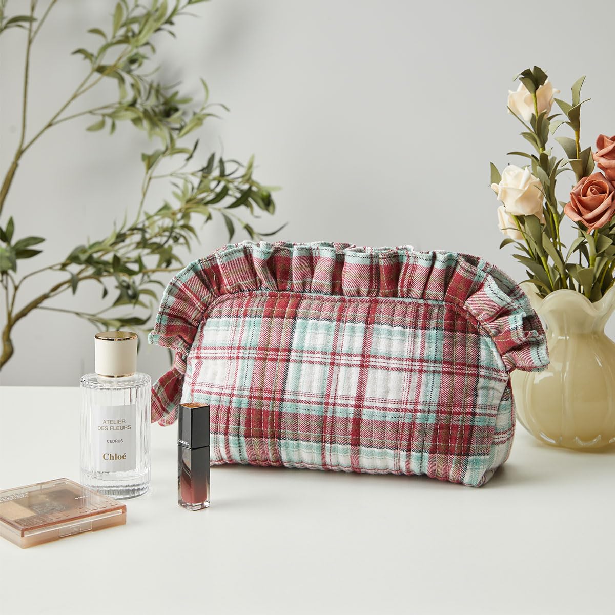 aokansha Ruffle Makeup Bag for Women Travel Toiletry Bags Scottish Buffalo Plaid Cosmetic Bag Storage Pouch Quilted Organizer Bag