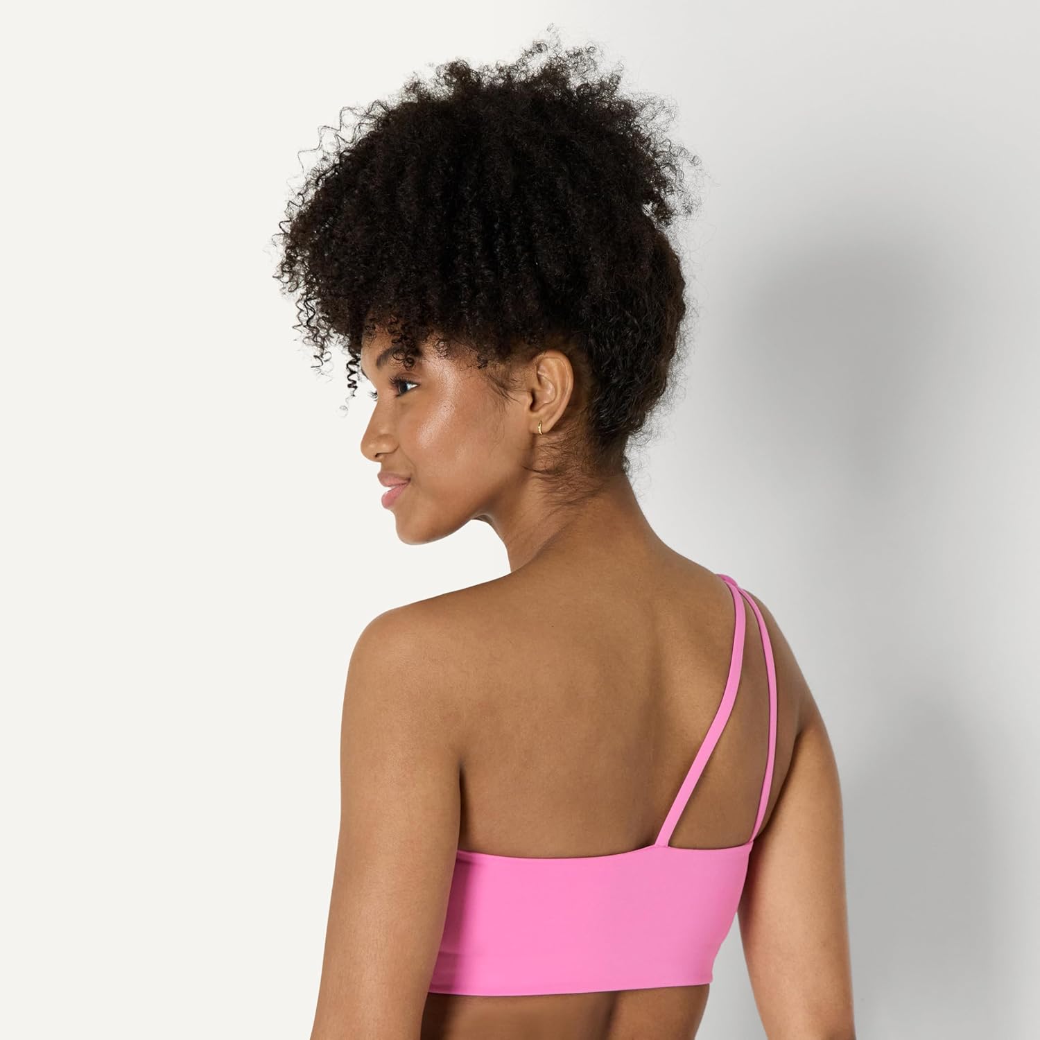 Amazon Essentials Womens Active FormFlex Buttery Soft Light Support One Shoulder Strappy Back Sports Bra - Image 3