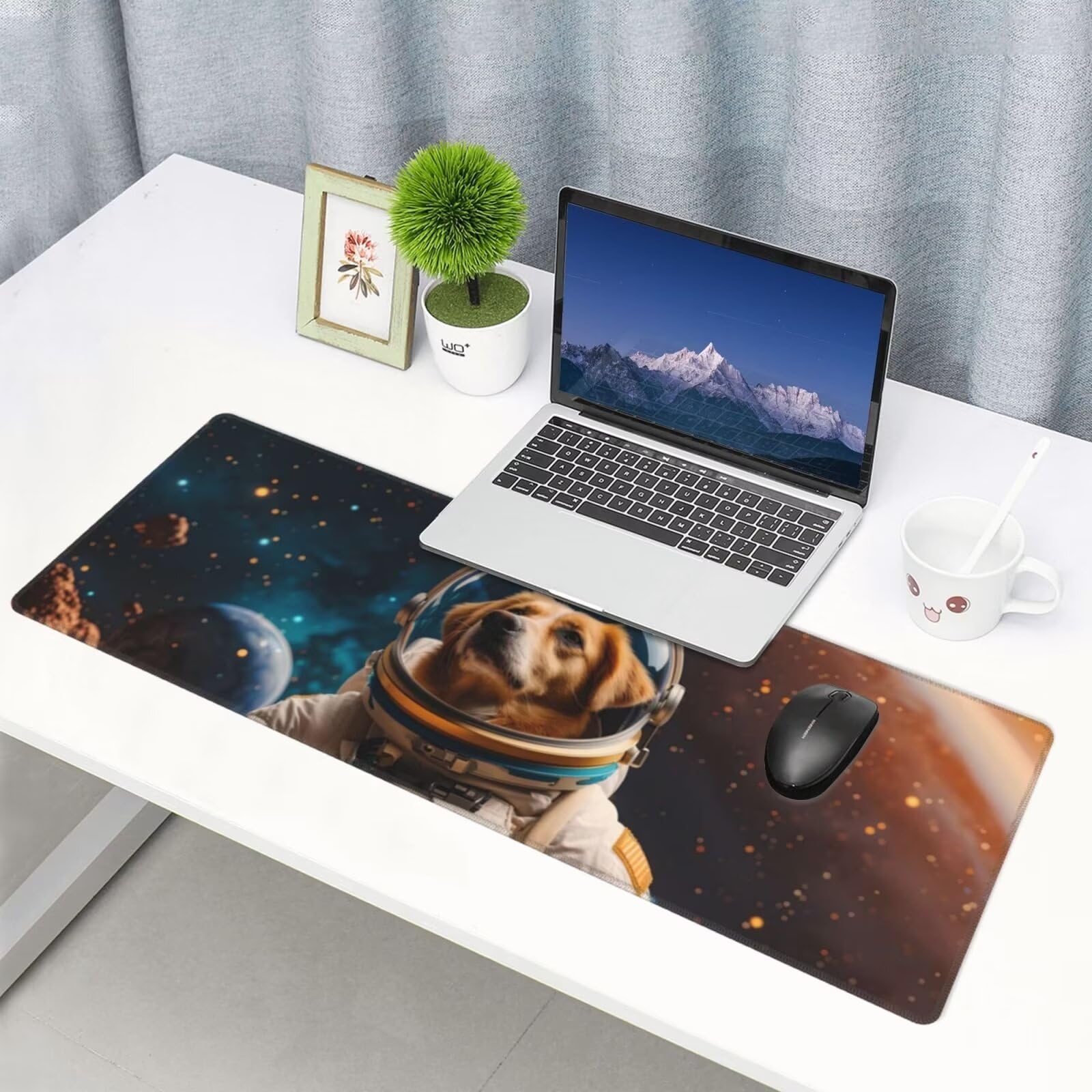 Tappetino Mouse, Tappetino Mouse Gaming Grande XXL 1500x800x3mm Tappetino Scrivania Mouse Pad, Base in Gomma Antiscivolo, Bordi Cuciti,Lavabile, Mousepad per Ufficio e Gaming (Space Dog) R-736