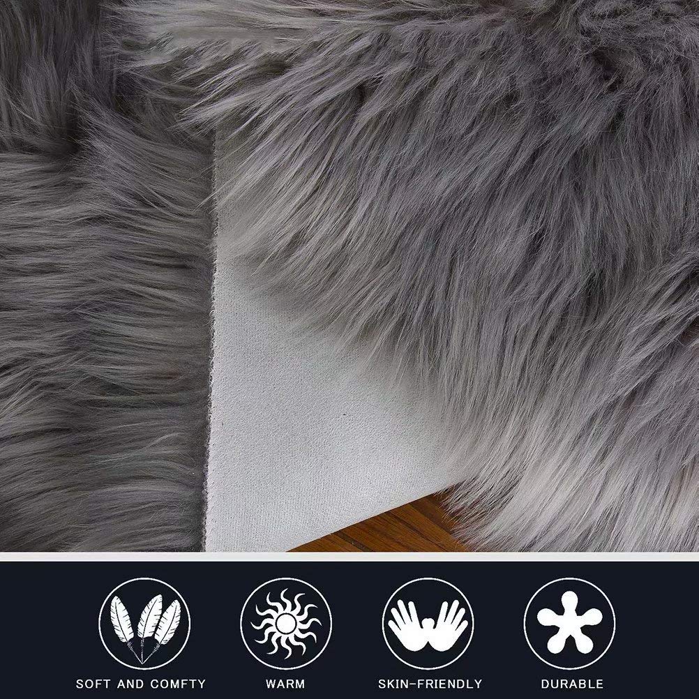 Haoye Tapis de Chevet, Absorbant Antistatique Anti-poussière, Tapis Laine Salon, 6 cm de Long, pour Intérieur, Séjour, Chambre, Couloir - Gris 70x90cm