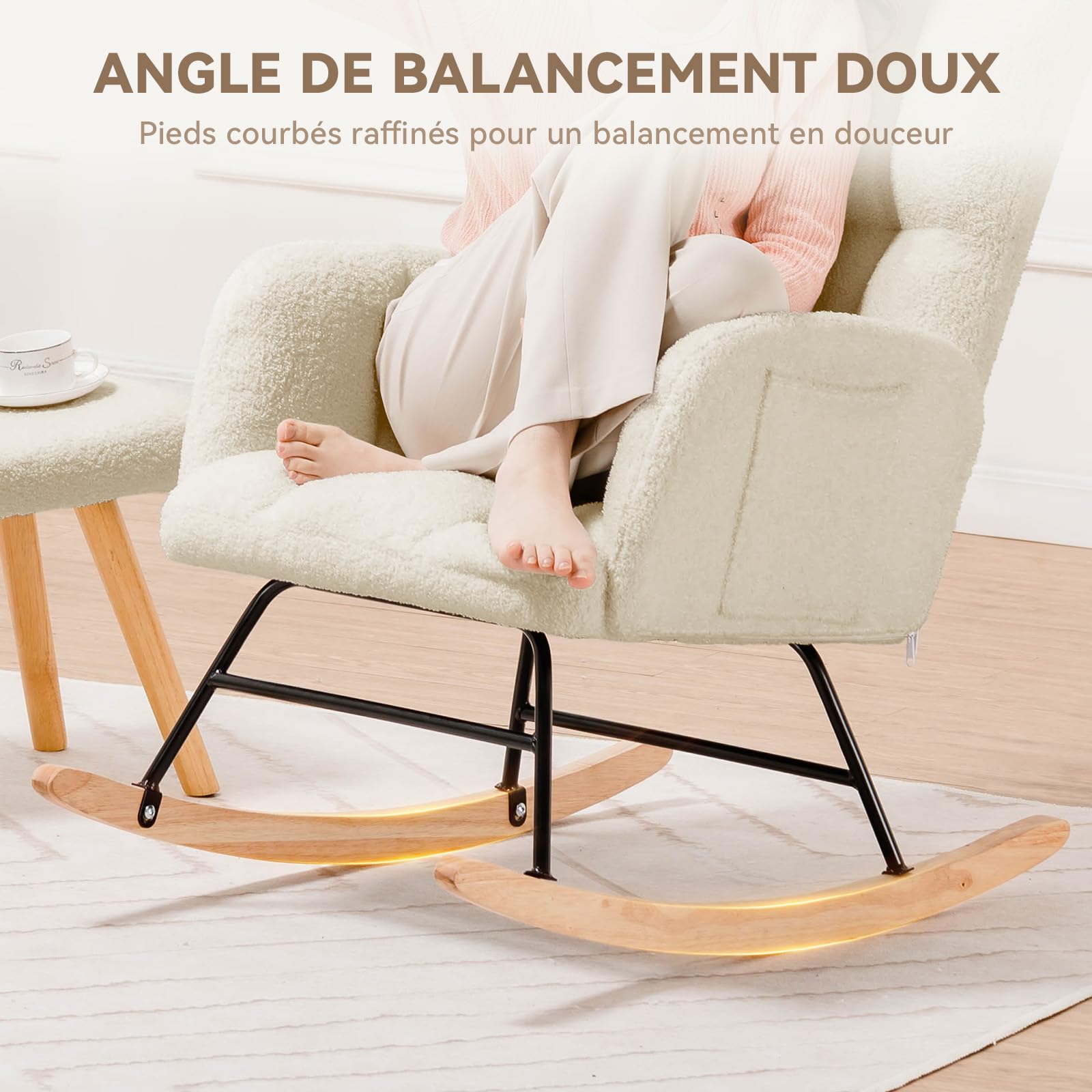 COMHOMA Fauteuil à Bascule, Fauteuil de Relaxation, avec accoudoirs, en Peluche Peluche, Charge maximale : 150 kg, Chaise Longue de Jardin pour Chambre, Beige avec Repose-Pieds