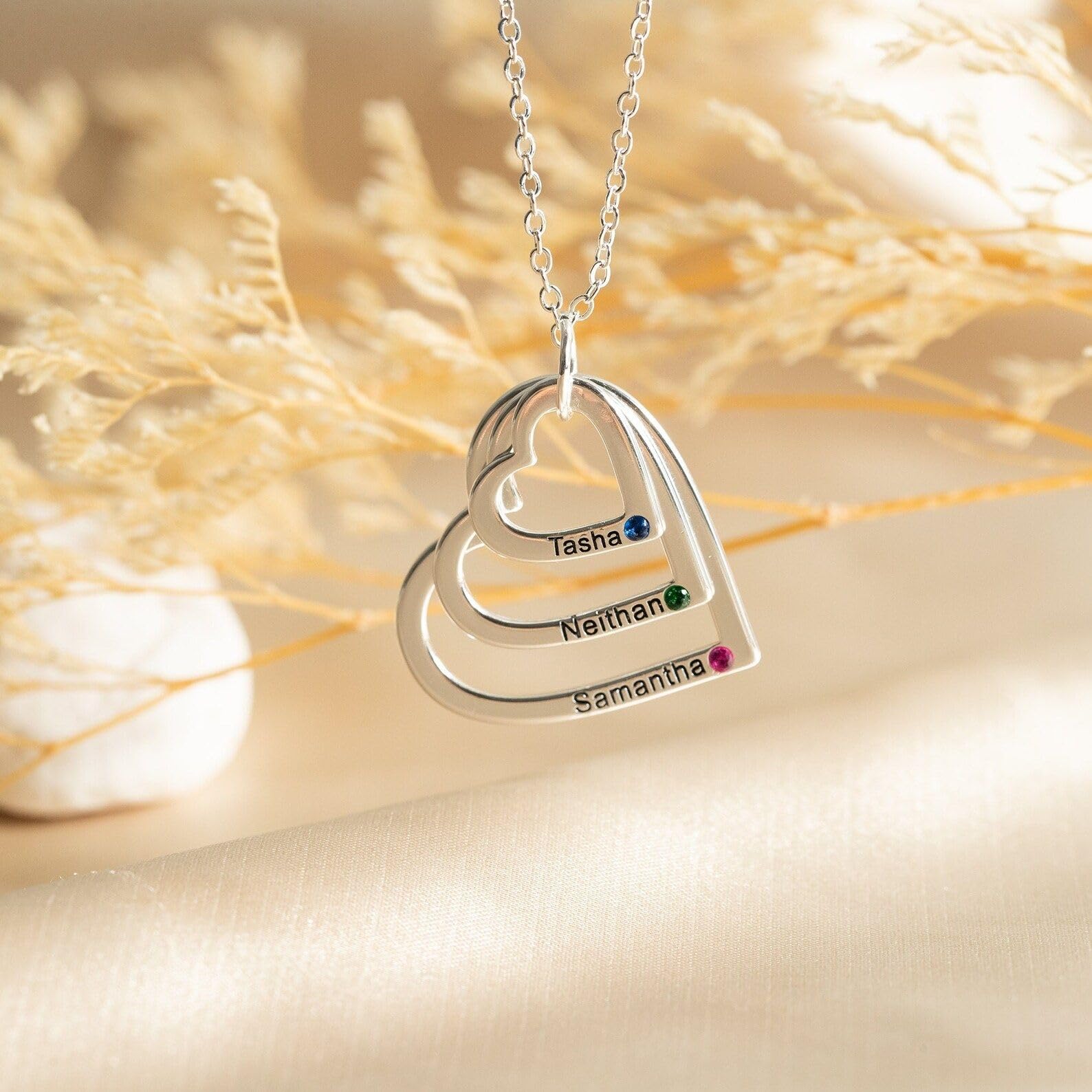 Personalizzato multiplo collana con nome, su misura famiglia nome cuore collana, pietra portafortuna cuore per mamma, Natale giorno per nonna