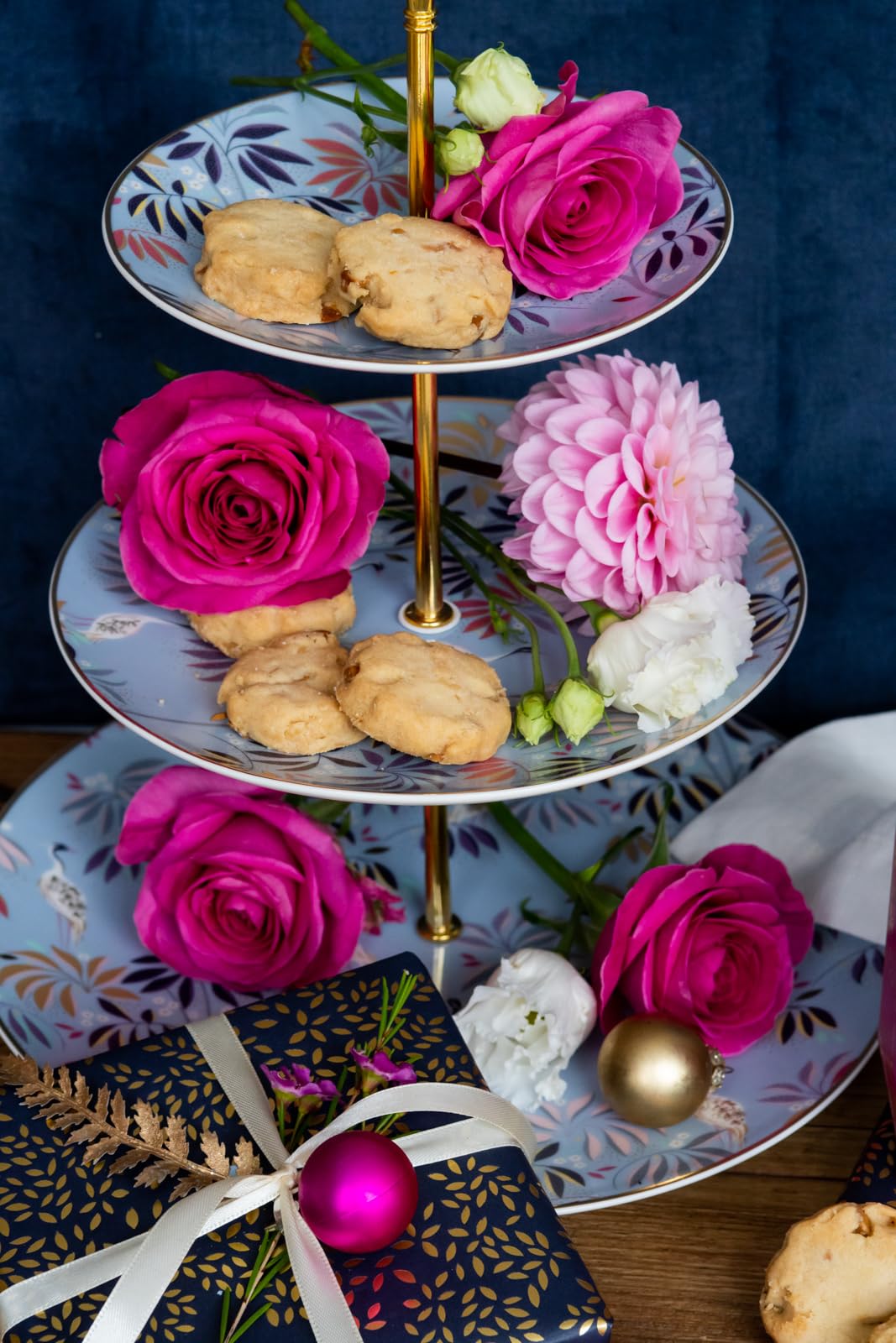 Portmeirion Home & Gifts Sara Miller SMIS78963-XG Présentoir à gâteaux 3 étages Motif grue Bleu ciel